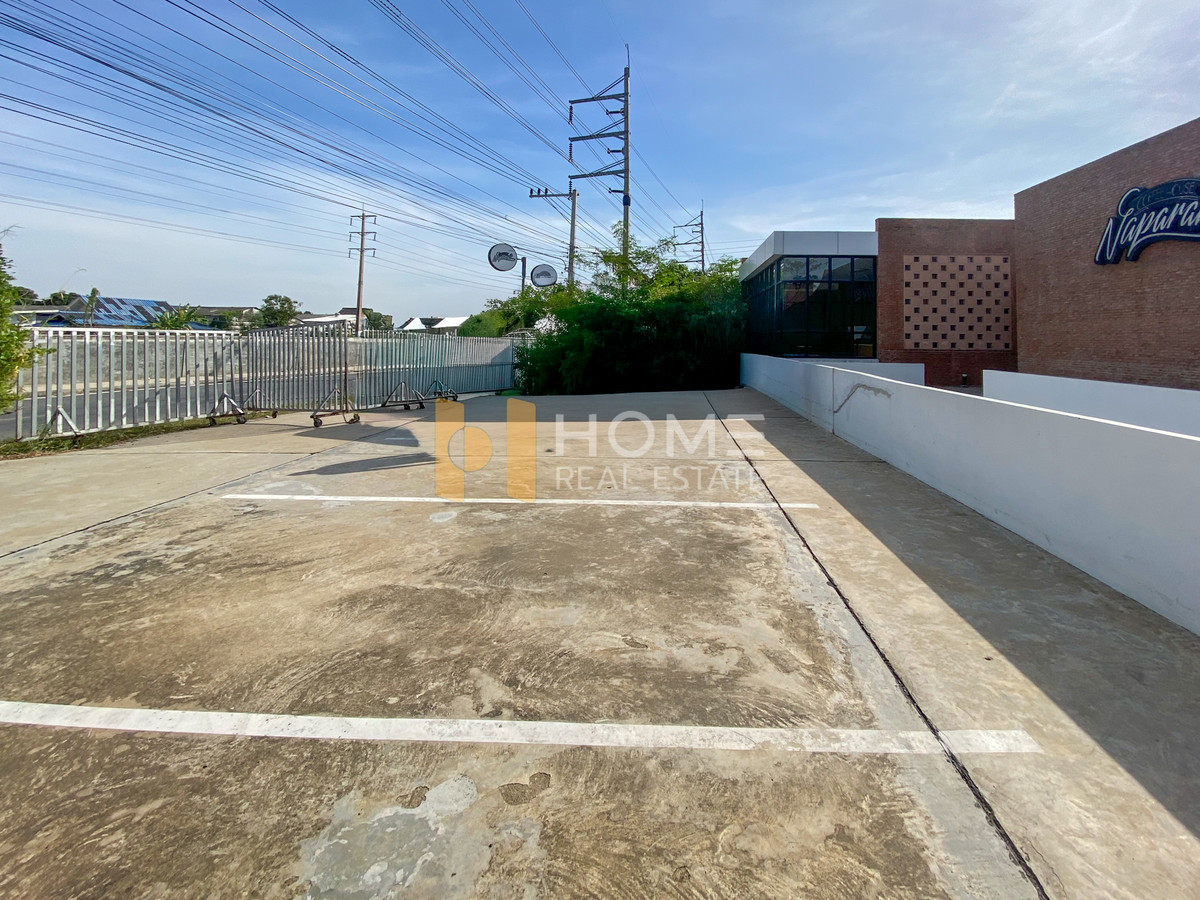 ที่ดินพร้อมสิ่งปลูกสร้าง ซอยร่วมสุข 5/6 / (ขาย), Land with Building Soi Ruamsuk 5/6 / (FOR SALE) TPM312