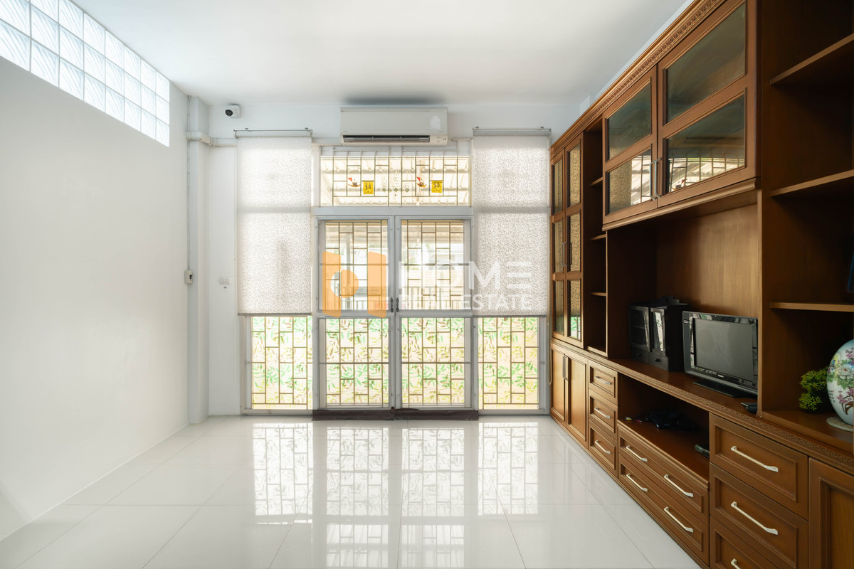 ของดี ทำเลหายาก 🔥 ทาวน์โฮม อ่อนนุช 66 / 3 ห้องนอน (ขาย), Townhome On Nut 66 / 3 Bedrooms (FOR SALE) FON104