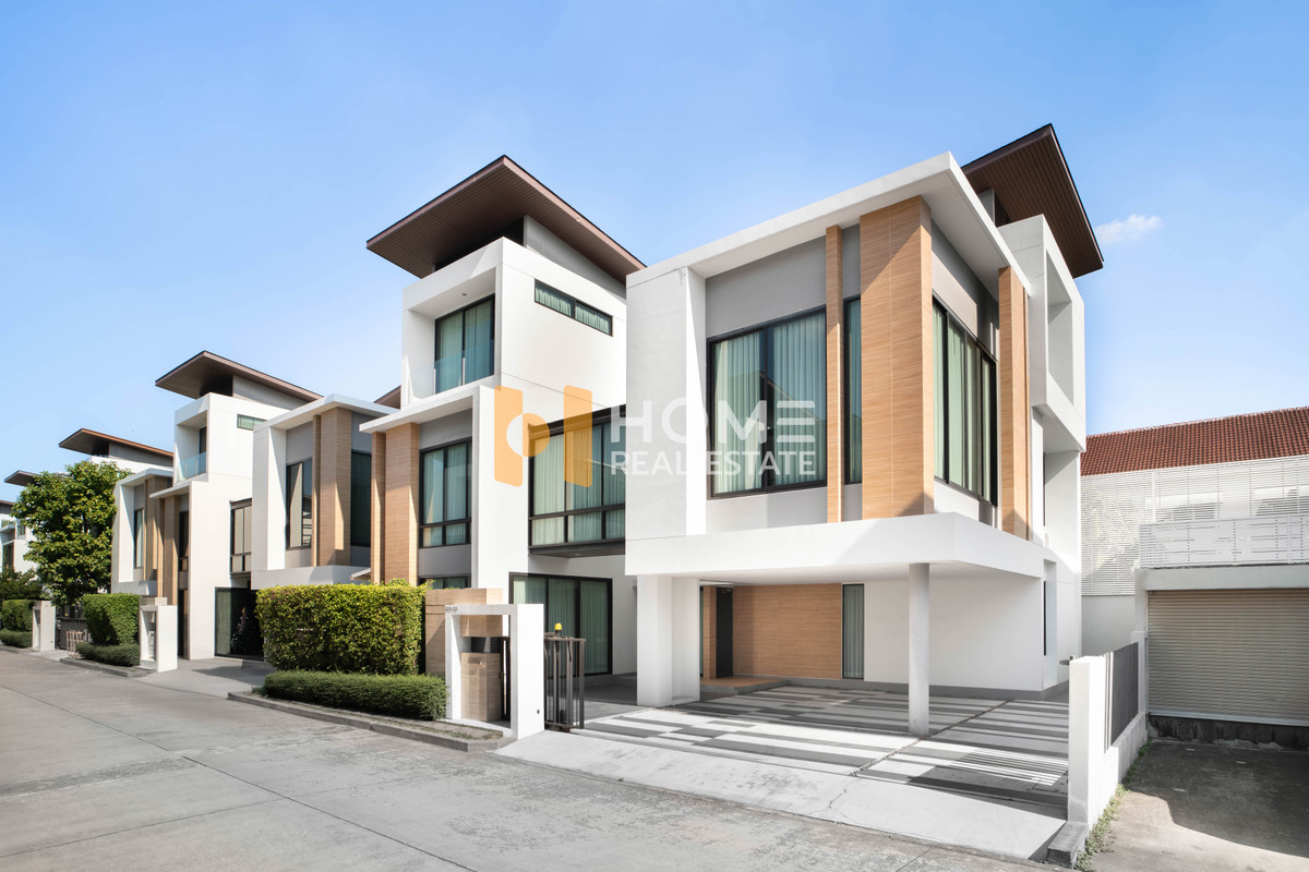 บ้านหลังใหญ่ พื้นที่ใช้สอยจุใจ ✨ บ้านเดี่ยว เนอวานา บียอนด์ ศรีนครินทร์ / 4 ห้องนอน (ขาย), Nirvana Beyond Srinakarin / Detached House 4 Bedrooms (FOR SALE) FON141