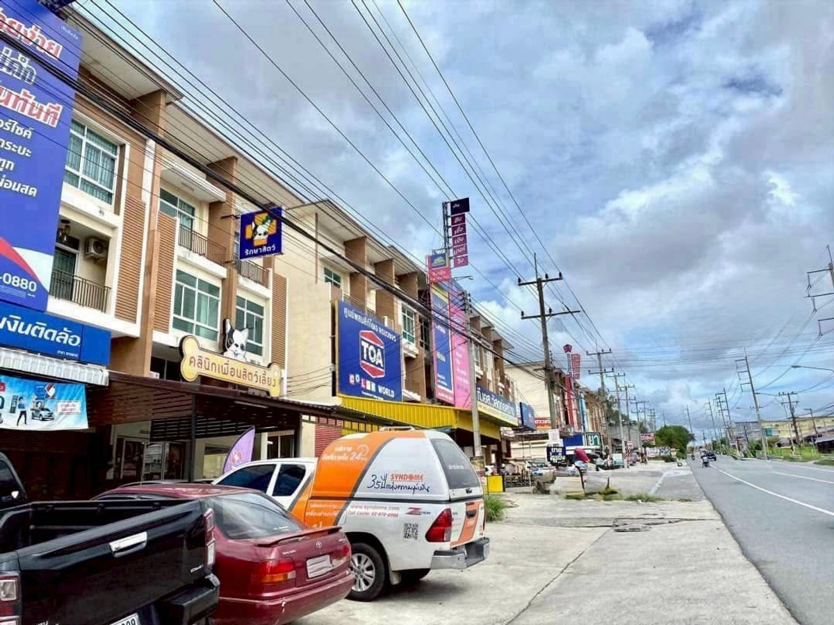 ทำเลหลัก คนผ่านทั้งวัน พร้อมเปิดกิจการทันที 🔥 เดอะ พอยท์ บ่อวิน / 3 ชั้น (ขาย), The Point Bowin / 3 Storey (FOR SALE) YEAN072