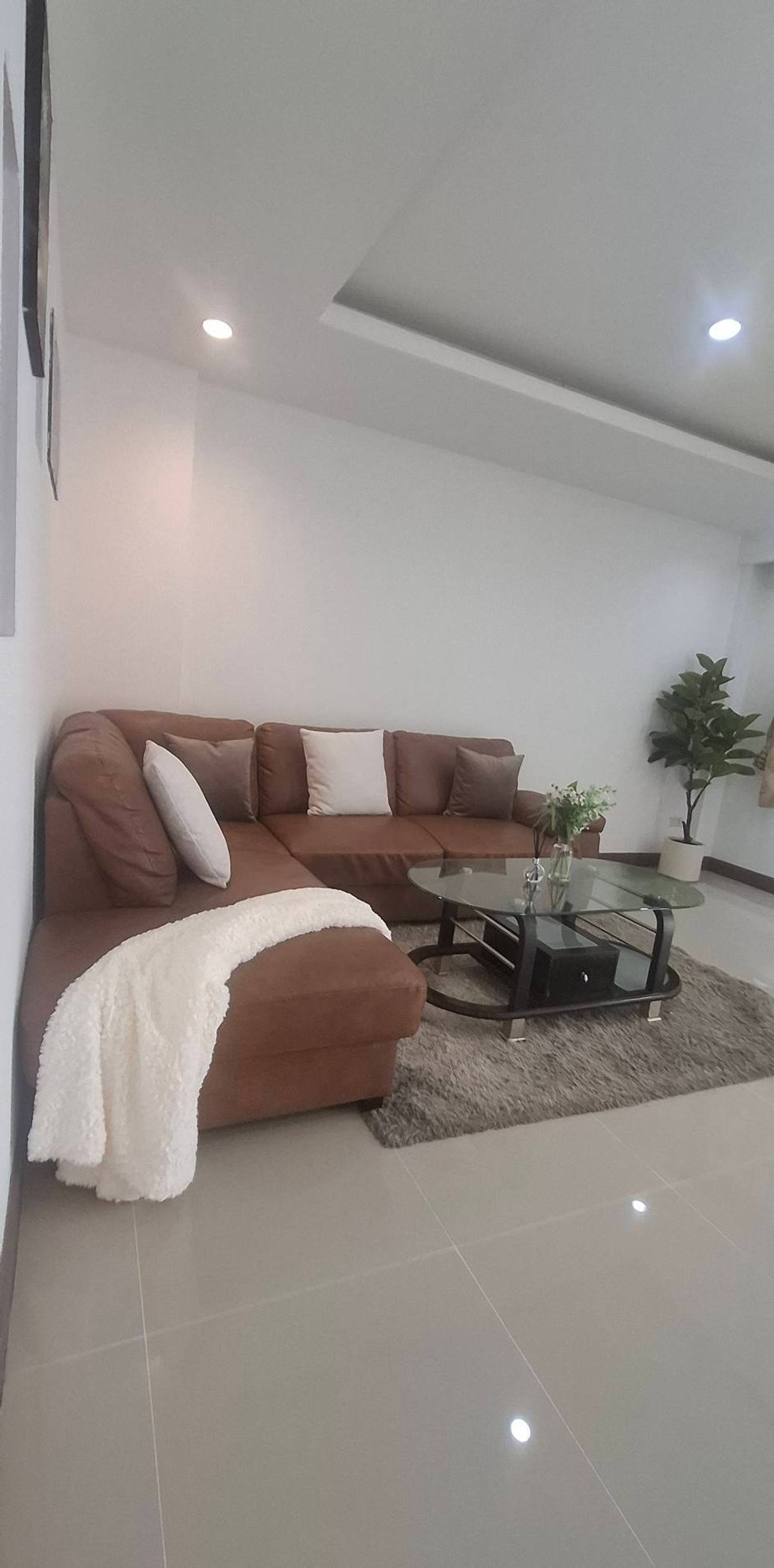 ทาวเฮ้าส์  51 ตร.วา. ซอยชัยพรวิถี 1/1 / 2 ห้องนอน (ขาย), Townhouse 51 sq.wa. Soi Chai Phorn Withee 1/1 / 2 Bedrooms (FOR SALE) BEWN035