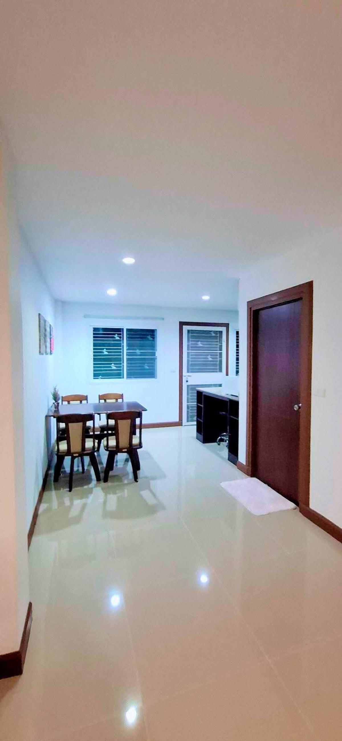 ทาวเฮ้าส์  51 ตร.วา. ซอยชัยพรวิถี 1/1 / 2 ห้องนอน (ขาย), Townhouse 51 sq.wa. Soi Chai Phorn Withee 1/1 / 2 Bedrooms (FOR SALE) BEWN035