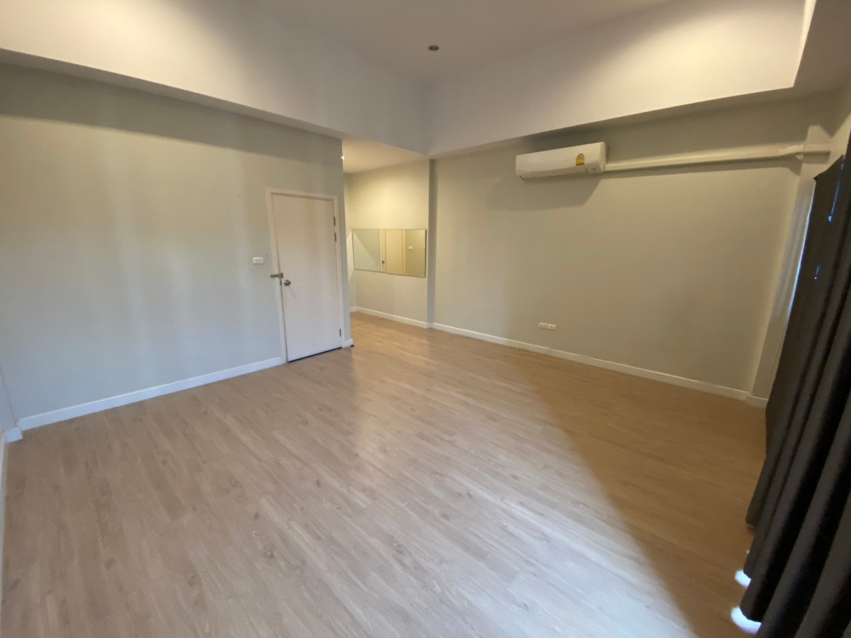 นลิน แกรนด์ อเวนิว วงแหวน - พระราม 9 / 3 ห้องนอน (ขาย), Nalin Grand Avenue Wongwean - Rama 9 / 3 Bedrooms (FOR SALE) AA606