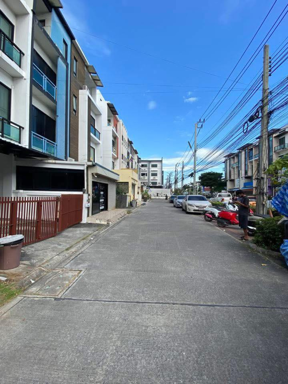 เอชทูโอทู ราม 2 - สุวรรณภูมิ / 4 ชั้น (ขาย), H2O 2 Ram 2 - Suvarnabhumi / 4 - Storey (FOR SALE) POON095