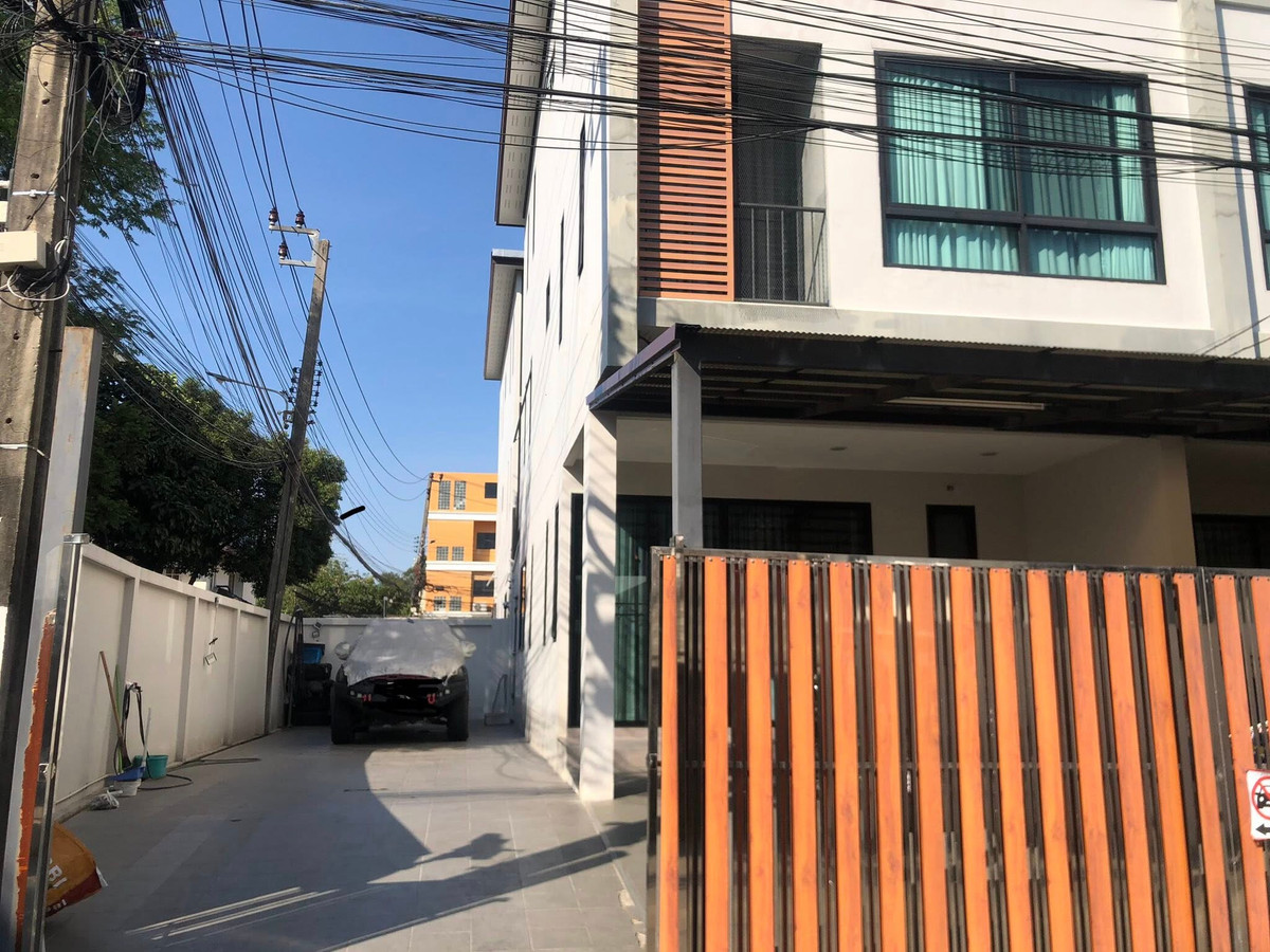 ปุณณวิถี 31 / 4 ห้องนอน (ขาย), Punnawithi 31 / 4 Bedrooms (FOR SALE) MU001