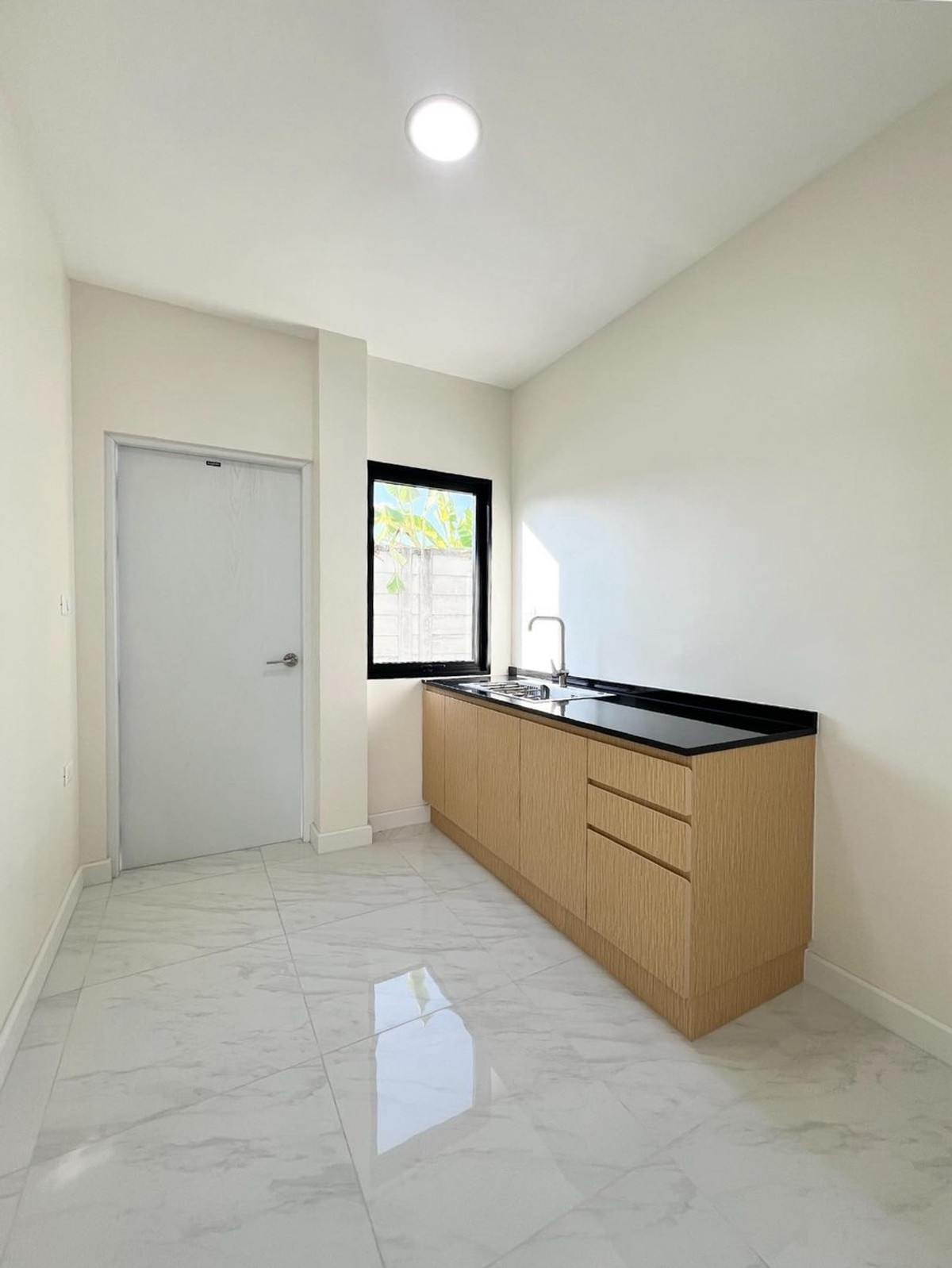 แมกซิม กรีน วิลเลจ ร่มเกล้า - สุวรรณภูมิ / 4 ห้องนอน (ขาย), Maxim Green Village Romklao - Suvarnabhumi / 4 Bedrooms (FOR SALE) BZD132