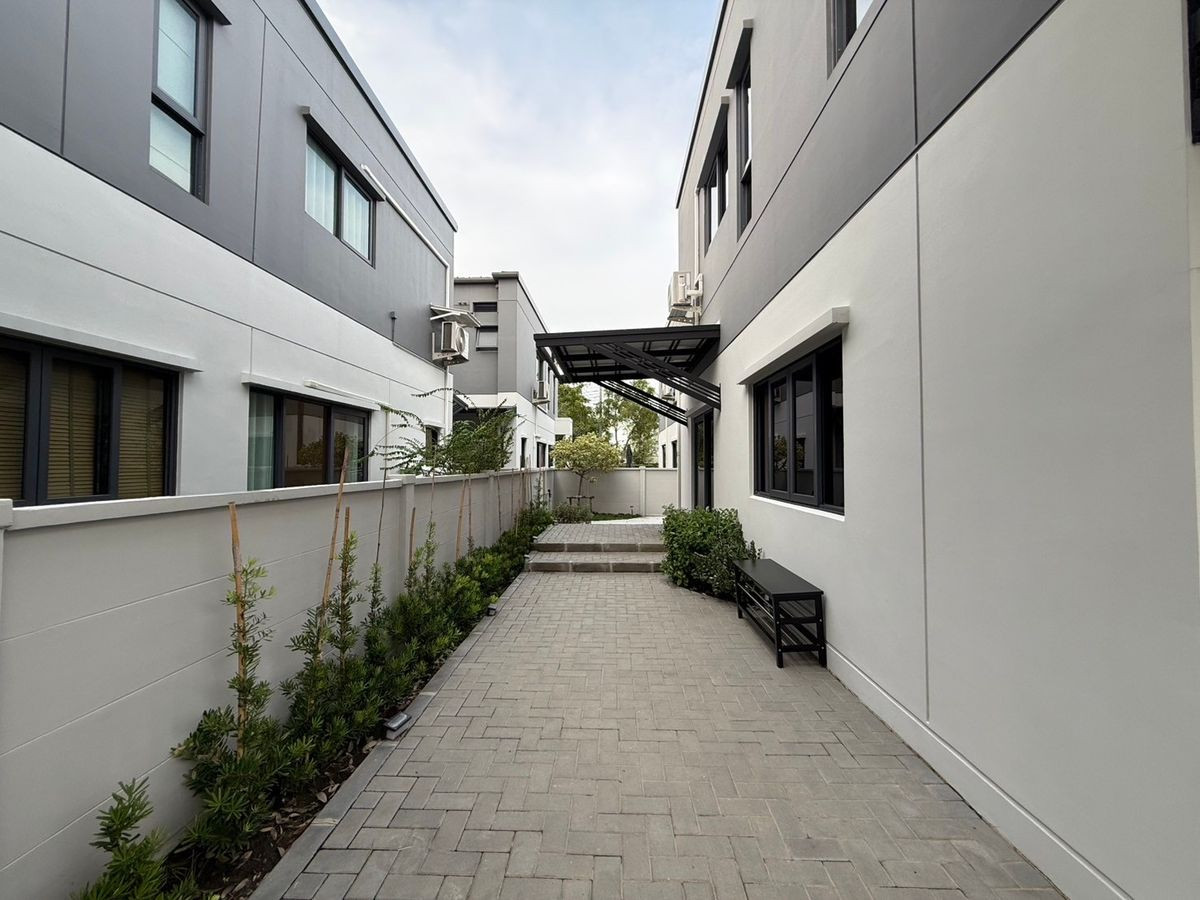 เซนโทร บางนา / 3 ห้องนอน (ขาย), Centro Bangna / 3 Bedrooms (FOR SALE) YOK023