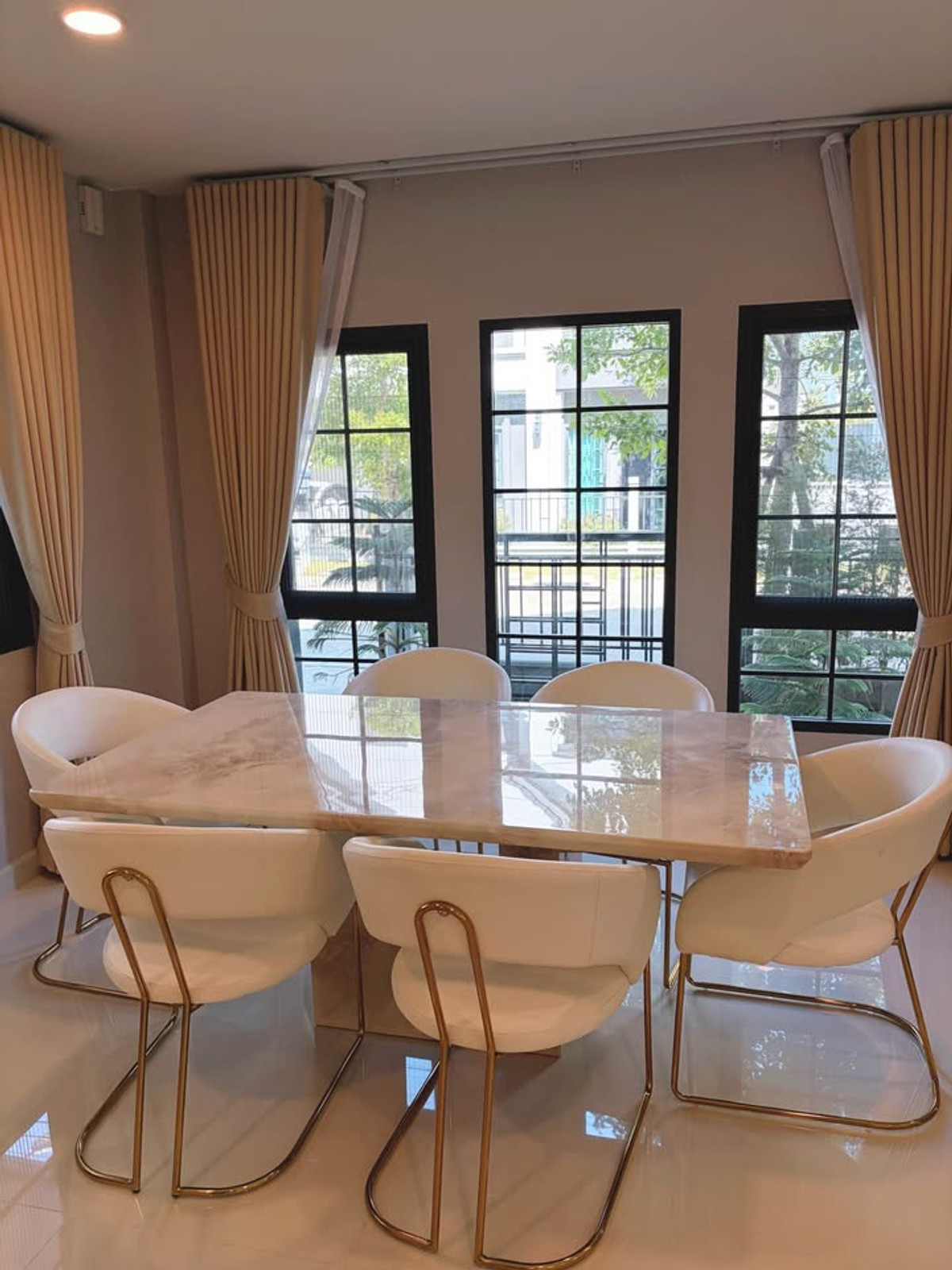 เซนโทร บางนา เฟส 2 / 4 ห้องนอน (เช่า), Centro Bangna Phase 2 / 4 Bedrooms (FOR RENT) YOK020