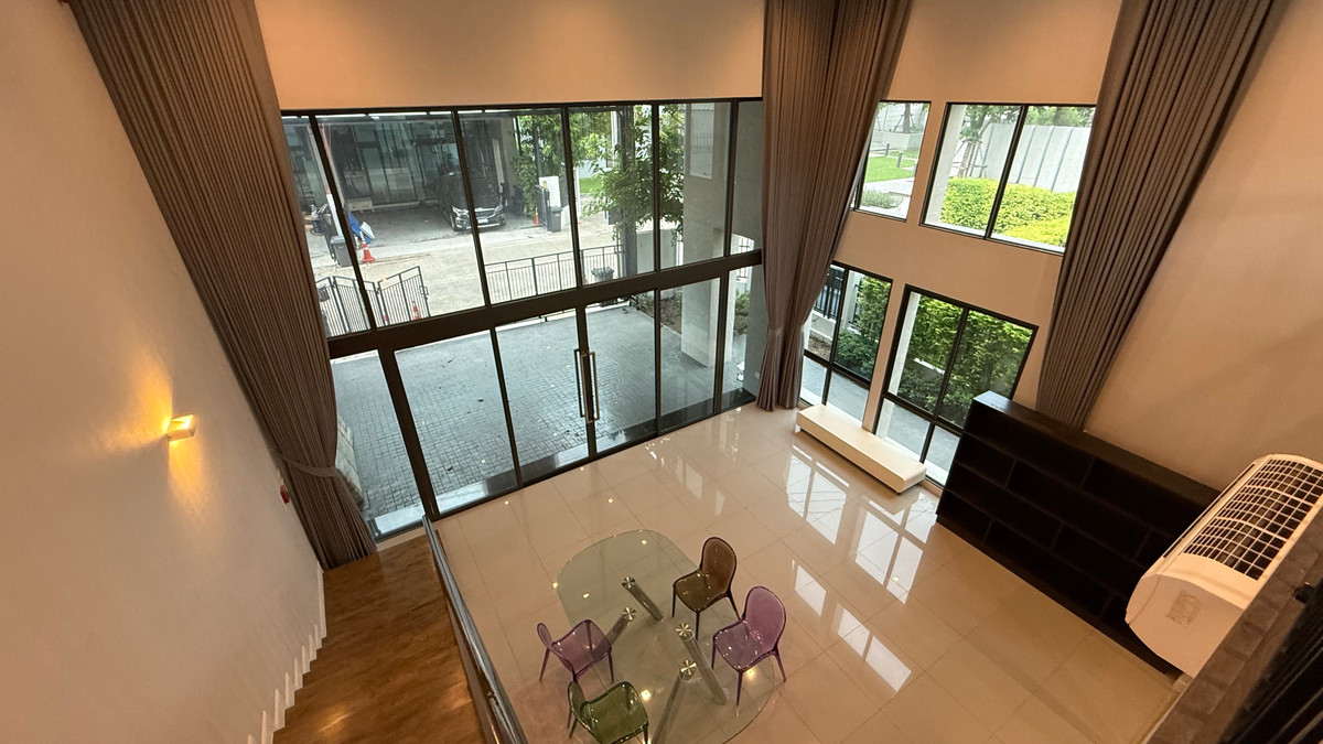 เฮดควอเทอส์ เอกมัย - ลาดพร้าว / 4 ห้องนอน (ขายพร้อมผู้เช่า), Headquarters Ekamai - Ladprao / 4 Bedrooms (SALE WITH TENENT) TPM320