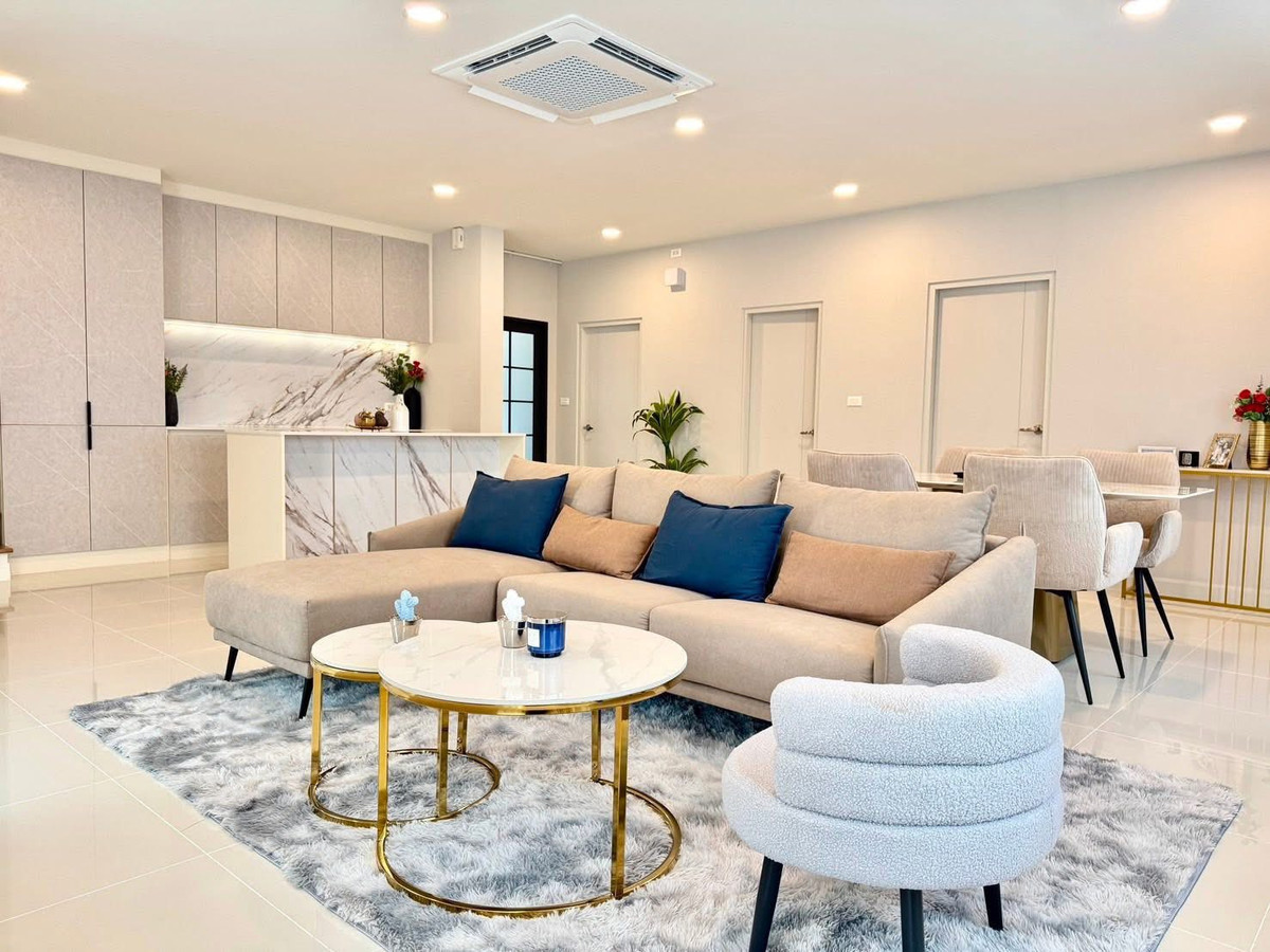 เซนโทร บางนา / 4 ห้องนอน (เช่า), Centro Bangna / 4 Bedrooms (FOR RENT) YOK042