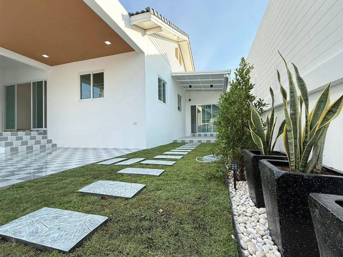 บ้านชั้นเดียว เก้ากิโล ชลบุรี / 3 ห้องนอน (ขาย), One - story house nine kilometers, Chonburi / 3 Bedrooms (FOR SALE) YEAN082