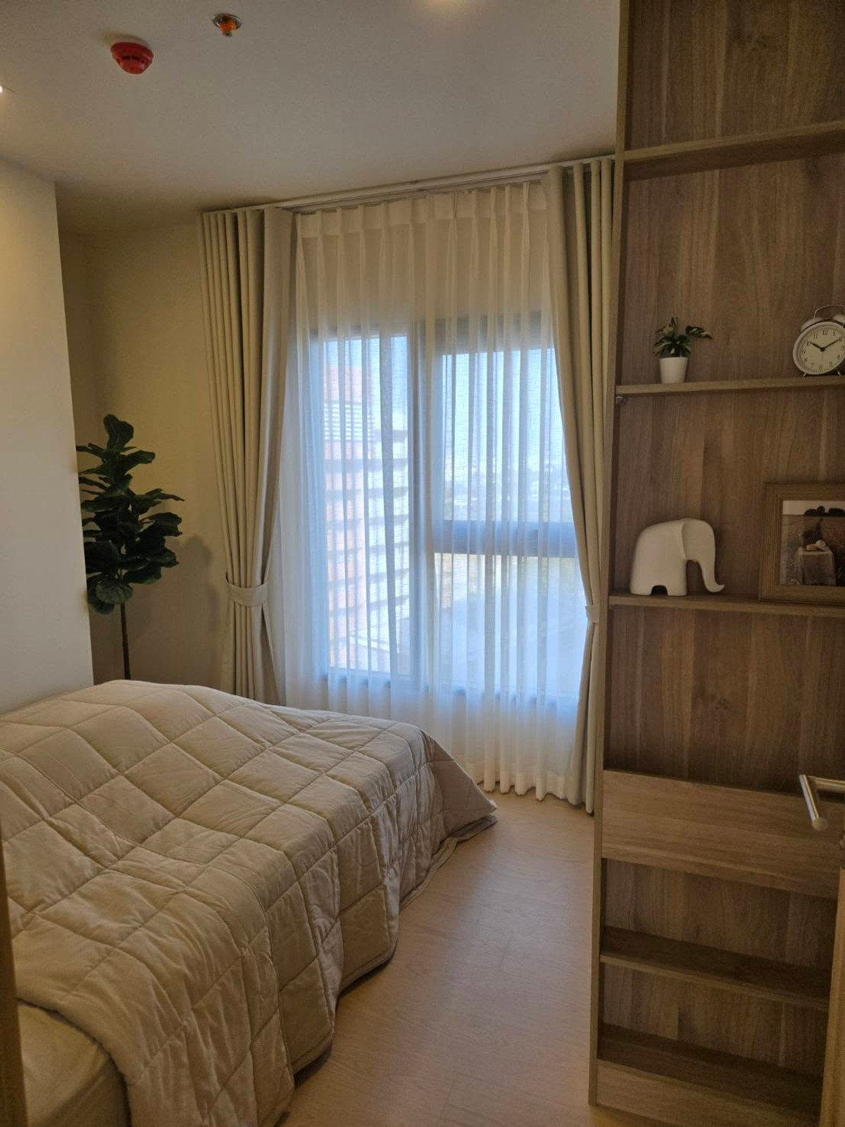 THE BASE URBAN RAMA 9 / 2 Bedrooms (SALE WITH TENANT), เดอะ เบส เออเบิร์น พระราม 9 / 2 ห้องนอน (ขายพร้อมผู้เช่า) TARN246