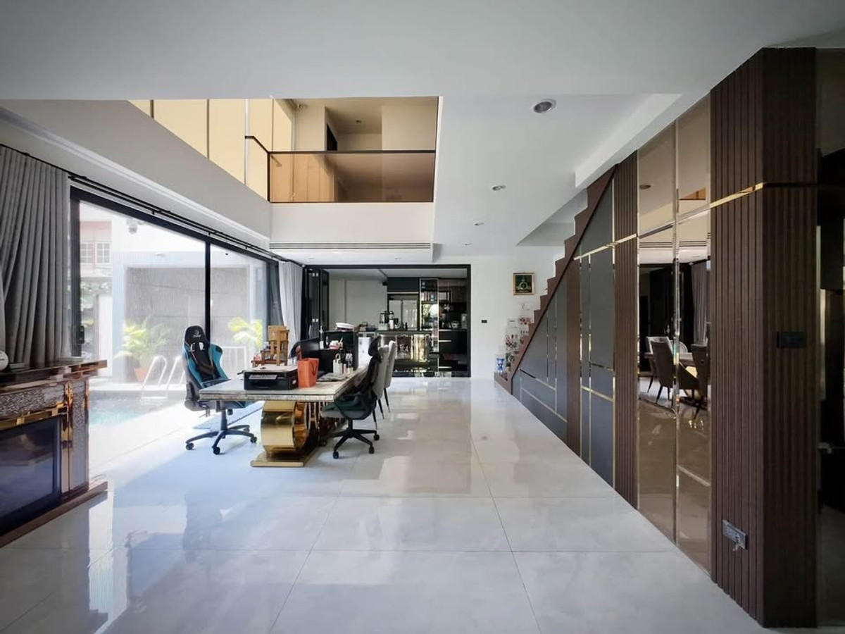 บ้านเดี่ยว อินทามระ 28 / 5 ห้องนอน (ขาย), Single house Inthamara 28 / 5 Bedrooms (FOR SALE) TPM323