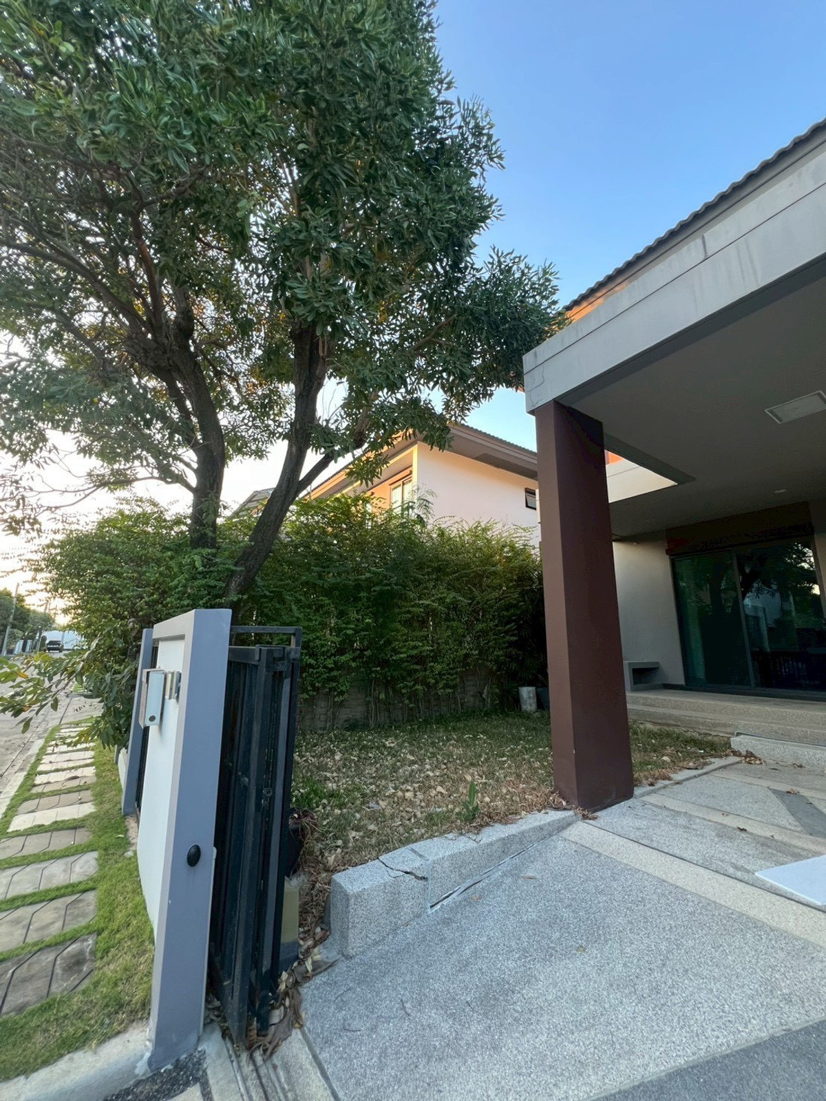 บุราสิริ วงแหวน - อ่อนนุช / 3 ห้องนอน (ขาย), Burasiri Wongwaen - Onnut / 3 Bedrooms (FOR SALE) FONT007