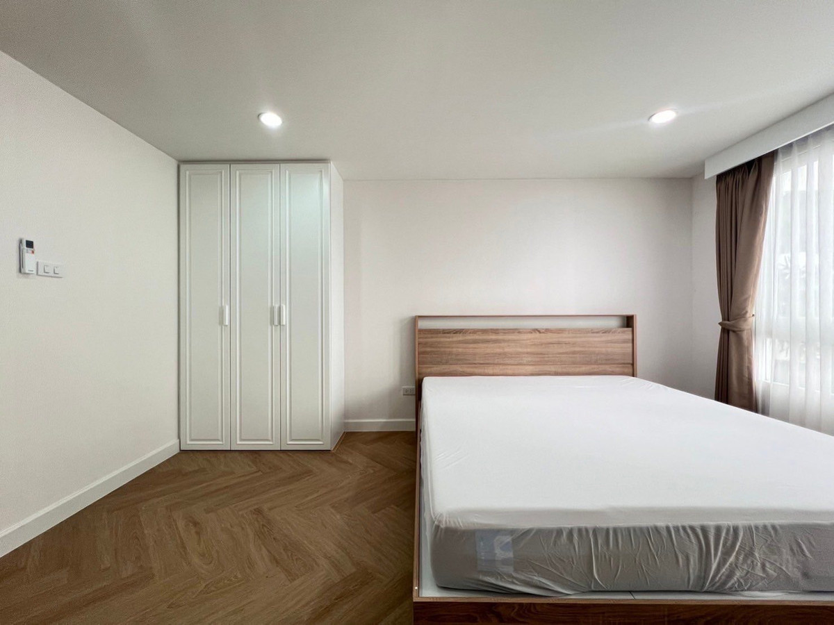 Baan Siri Sathorn Suanplu / 2 Bedrooms (SALE WITH TENENT), บ้านสิริ สาทร สวนพลู / 2 ห้องนอน (ขายพร้อมผู้เช่า) LD050
