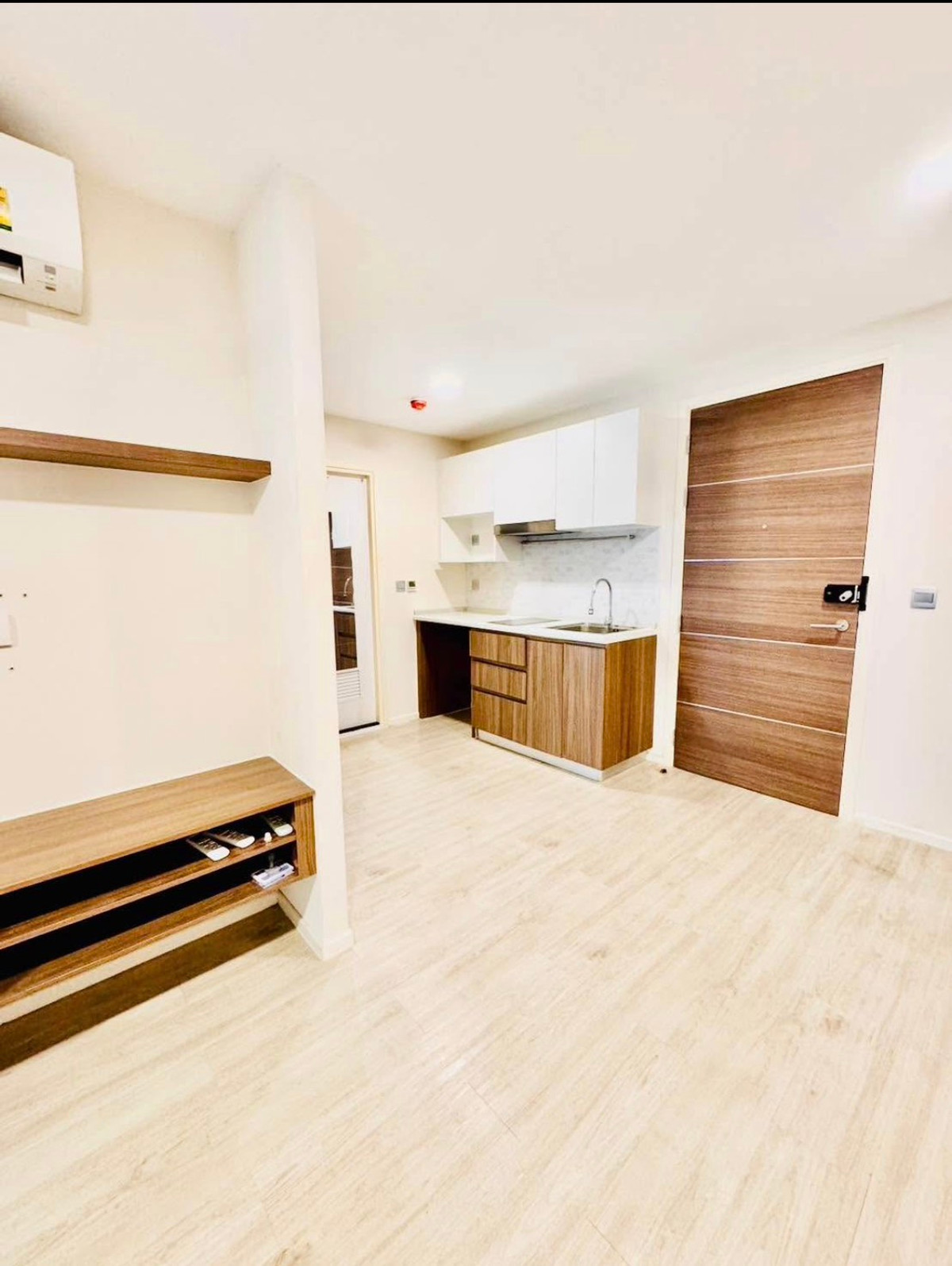 Atmoz Ladprao 71 / 2 Bedrooms (SALE WITH TENENT), แอทโมซ ลาดพร้าว 71 / 2 ห้องนอน (ขายพร้อมผู้เช่า) PINP225