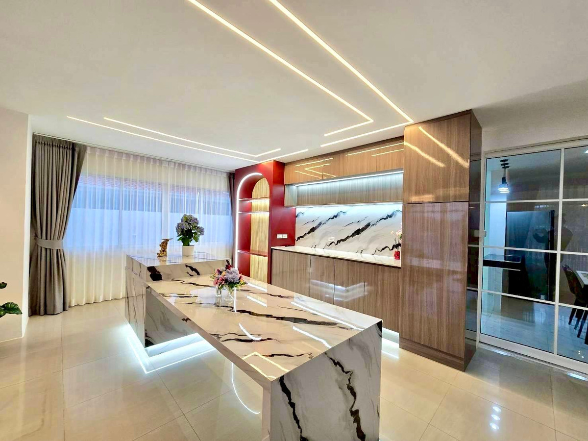 หมู่บ้านโชคชัยการ์เด้นโฮม 4 / 4 ห้องนอน (เช่า), Chokchai Home Garden Village 4 / 4 Bedrooms (FOR RENT) BEWN078