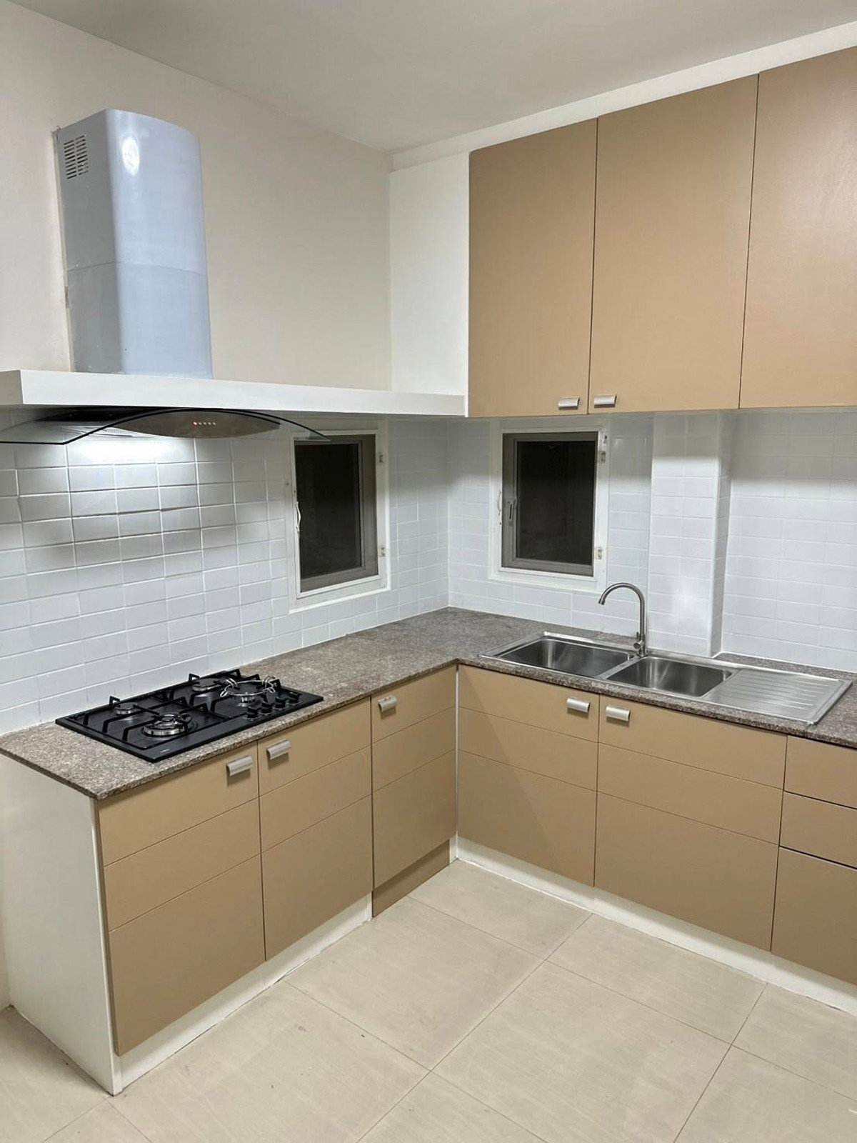 หมู่บ้านสิริศา 12 / 3 ห้องนอน (เช่า), Sirisa Village 12 / 3 Bedrooms (FOR RENT) BEWN076