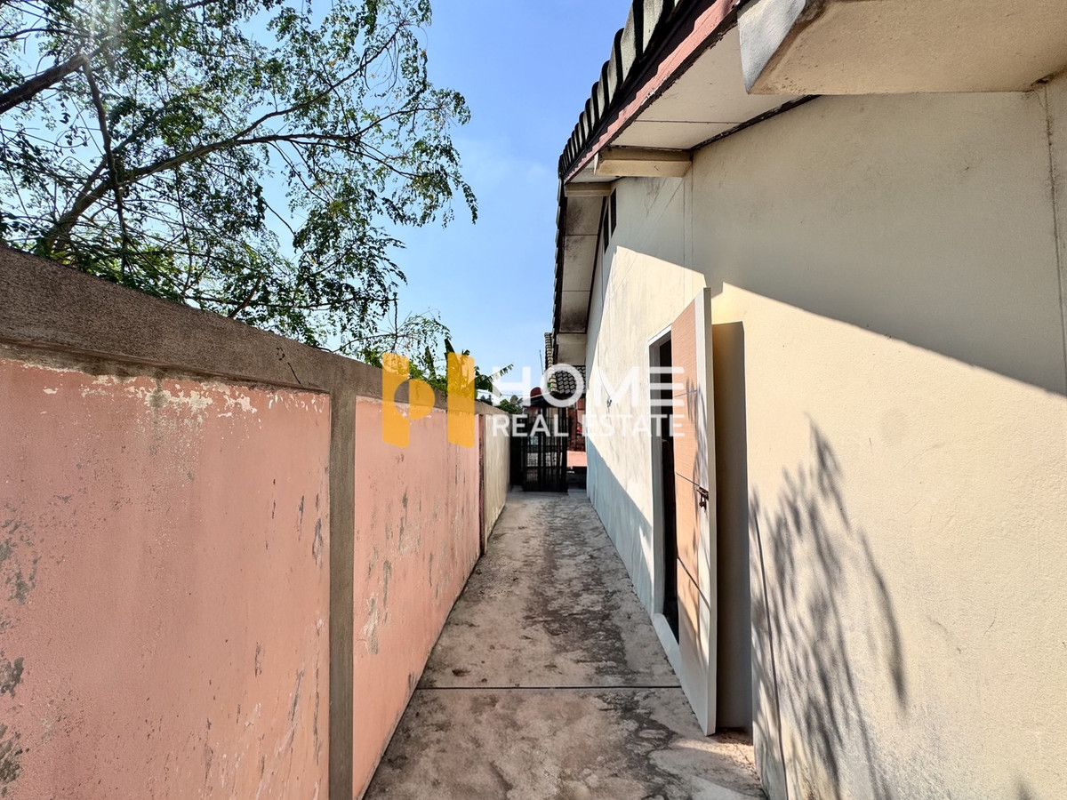 บ้านชั้นเดียว ถนนหนองคล้าใหม่ บึง อำเภอศรีราชา ชลบุรี / 2 ห้องนอน (ขาย), One - story house Nong Kla Mai Road, Bueng, Si Racha District, Chonburi  / 2 Bedrooms (FOR SALE) YEAN099