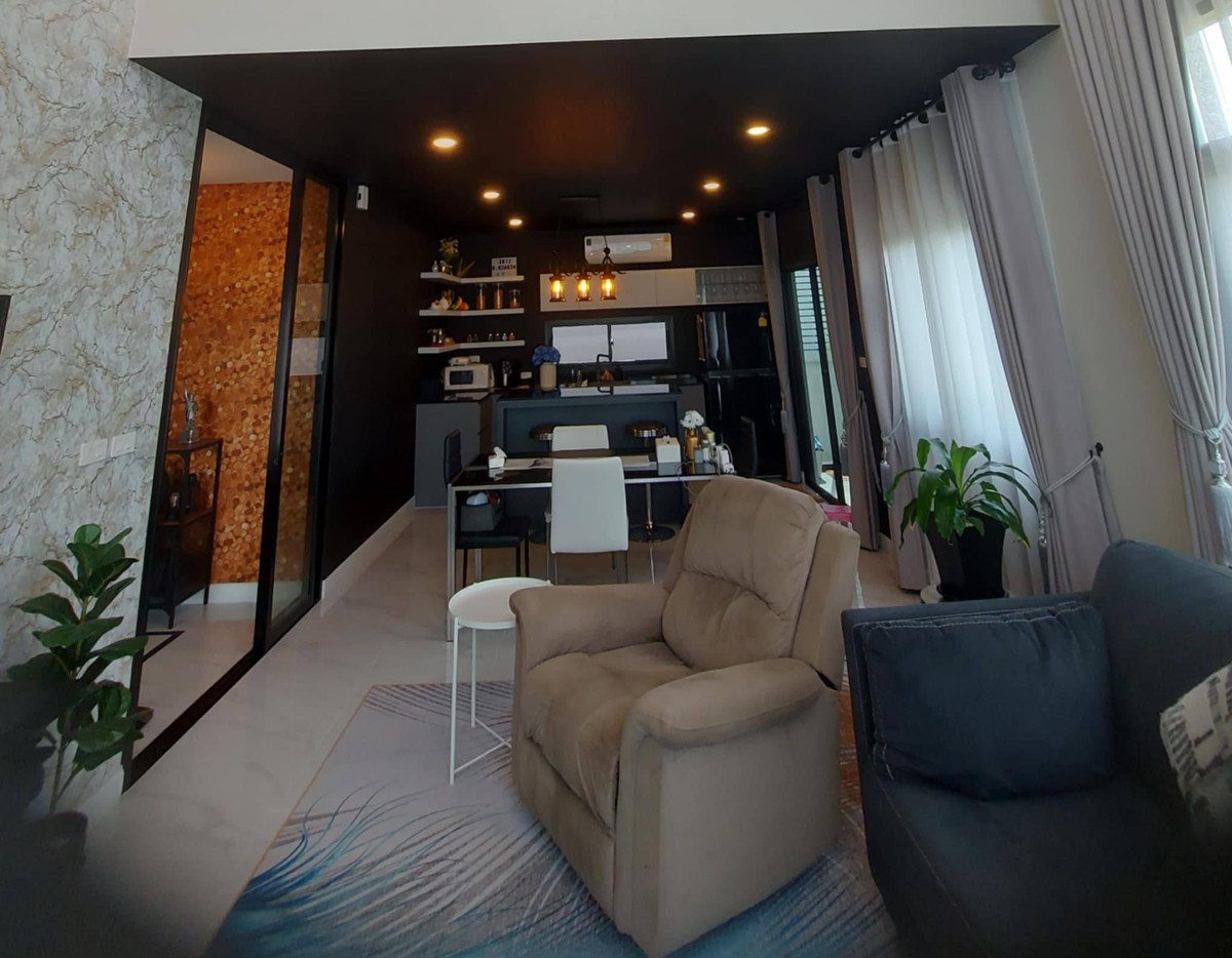 บริทาเนีย บางนา สุวรรณภูมิ (กม.26) / 4 ห้องนอน (เช่า), Britania Bangna Suvarnabhumi (KM.26) / 4 (FOR RENT) YOK075