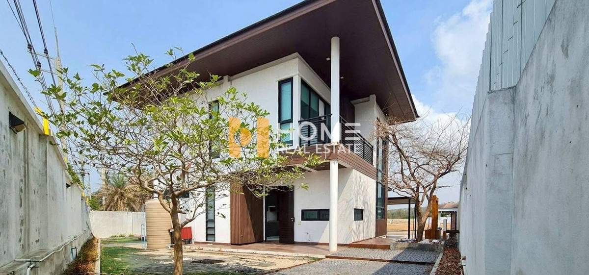 หมู่บ้านนคราทรัพย์ / 3 ห้องนอน (ขาย), Nakarasarp Village / 3 Bedrooms (FOR SALE) YEAN124