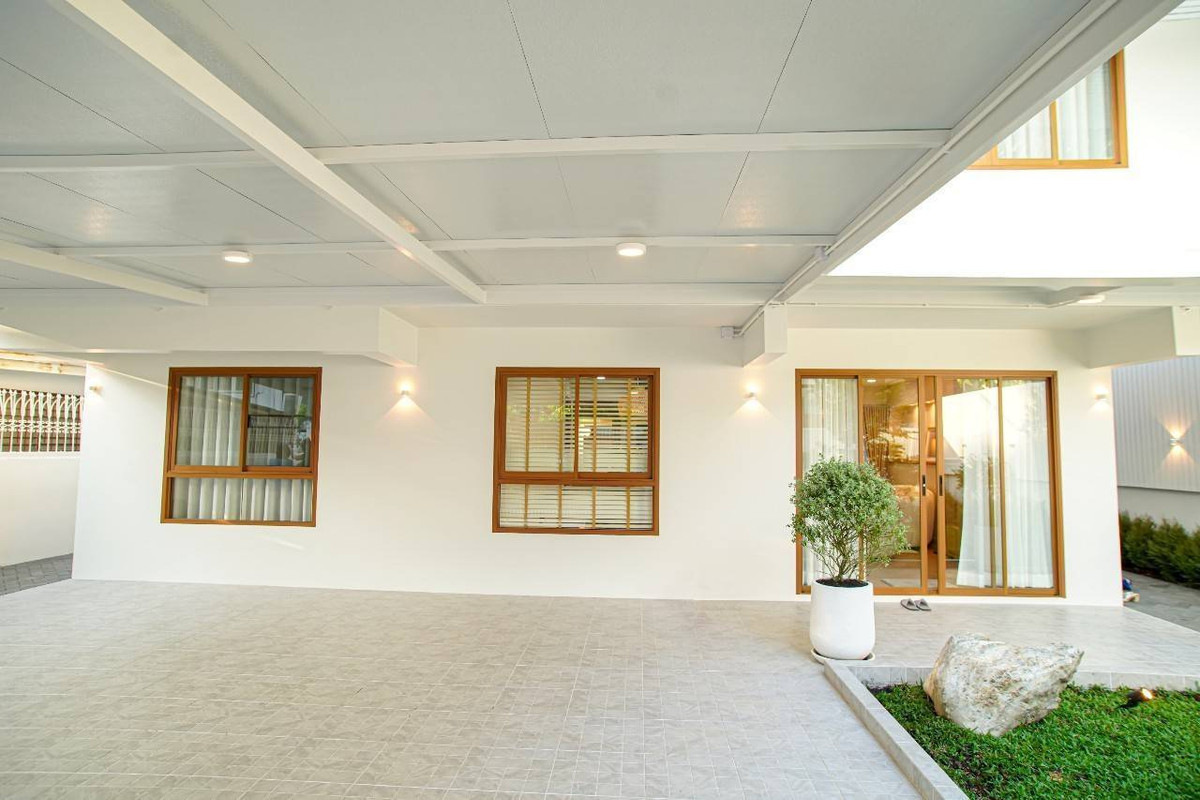 บ้านเดี่ยว ลาดพร้าว 115 / 3 ห้องนอน (ขาย), Detached House Lat Phrao 115 / 3 Bedrooms (FOR SALE) BZD144