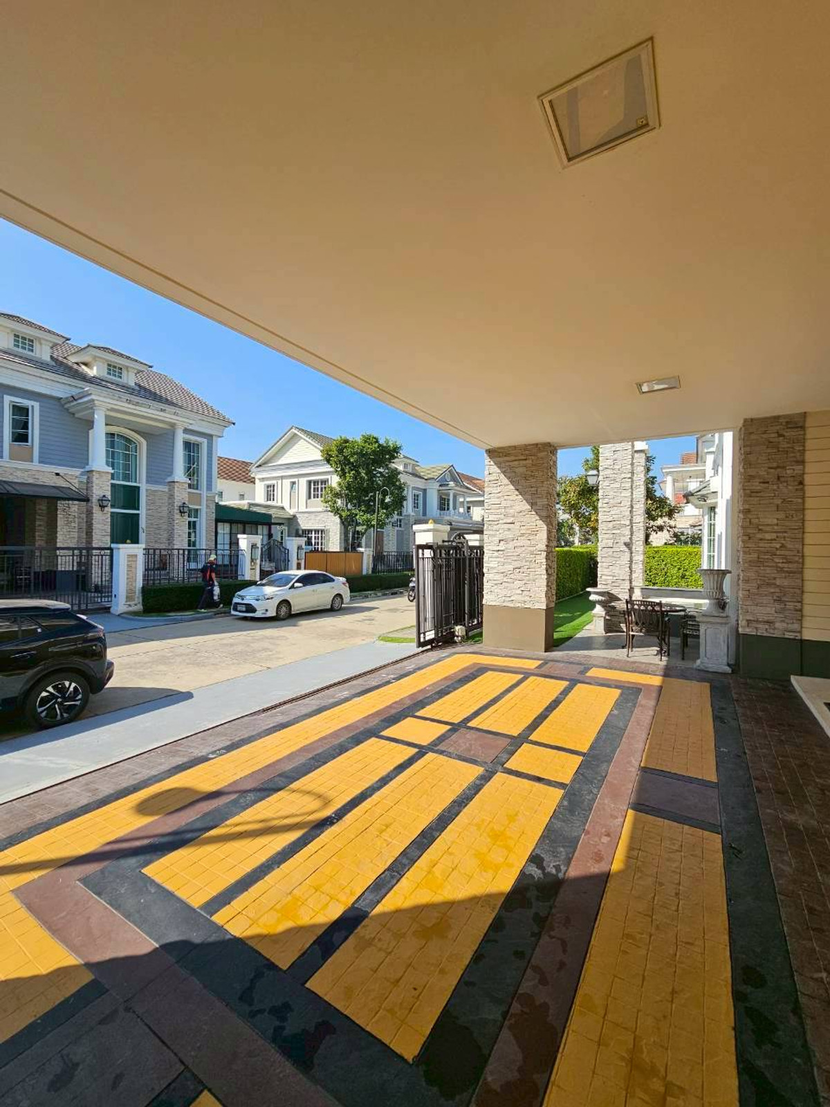 นาราสิริ บางนา / 4 ห้องนอน (ขาย), Narasiri Bangna / 4 Bedrooms (FOR SALE) YOK085