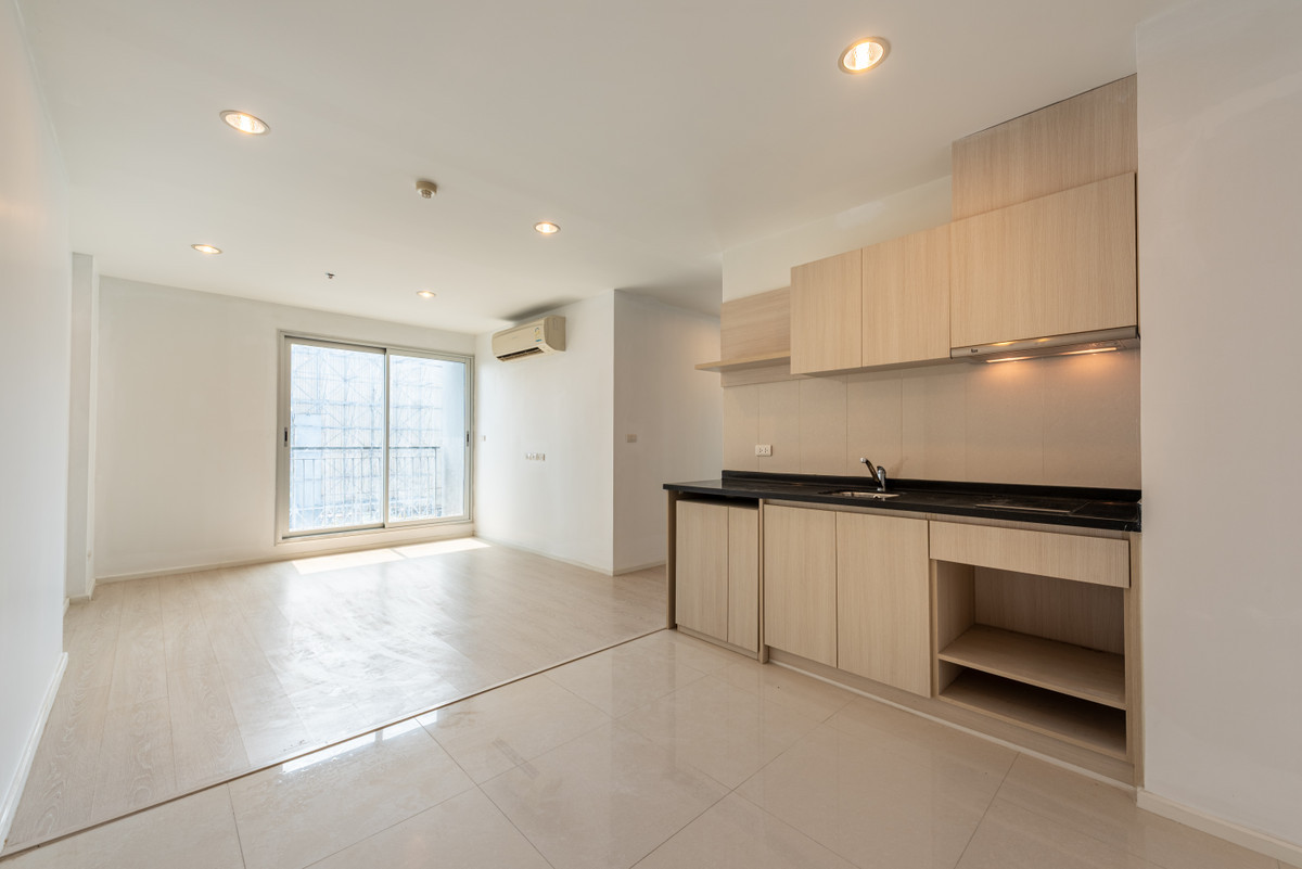 Rhythm Sathorn - Narathiwas  / 2 Bedrooms (FOR SALE), ริทึ่ม สาทร - นราธิวาส / 2 ห้องนอน (ขาย) LD064