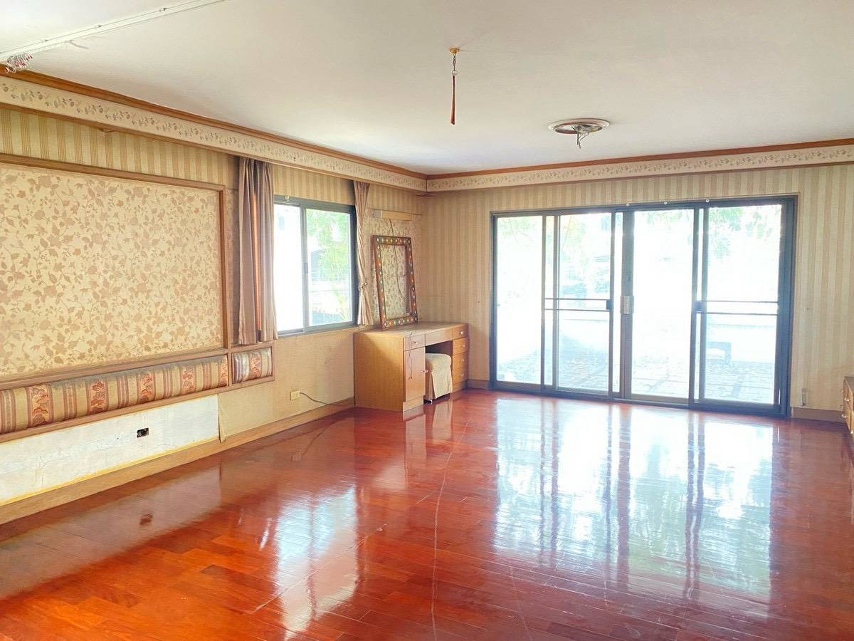 บ้านเดี่ยว ศรีวรา ทาวน์อินทาวน์ / 10 ห้องนอน (ขาย), Detached House Sriwara Town in Town / 10 Bedrooms (FOR SALE) JANE011