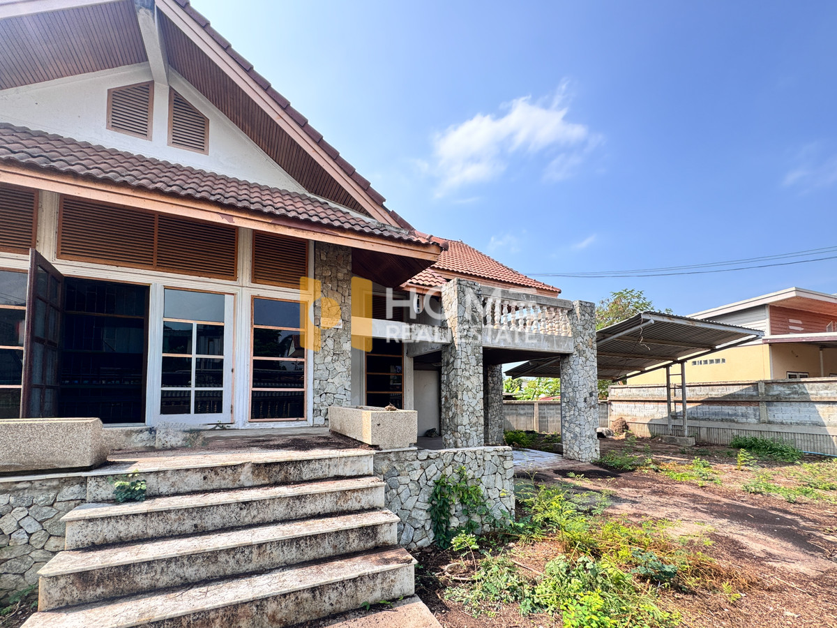 ที่ดินพร้อมบ้าน 121 ตารางวา บ้านไร่ดินแดงซอย 9 / 4 ห้องนอน (ขาย), Land with house 121 square wah Ban Rai Din Daeng Soi 9 / 4 Bedrooms (FOR SALE) YEAN128