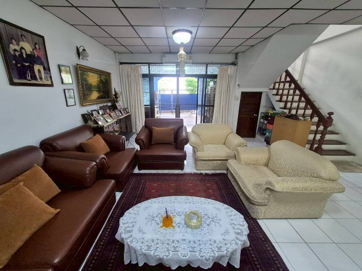 หมู่บ้านศิขริน / 5 ห้องนอน (ขาย), Sikharin Village / 5 Bedrooms (FOR SALE) JANE012