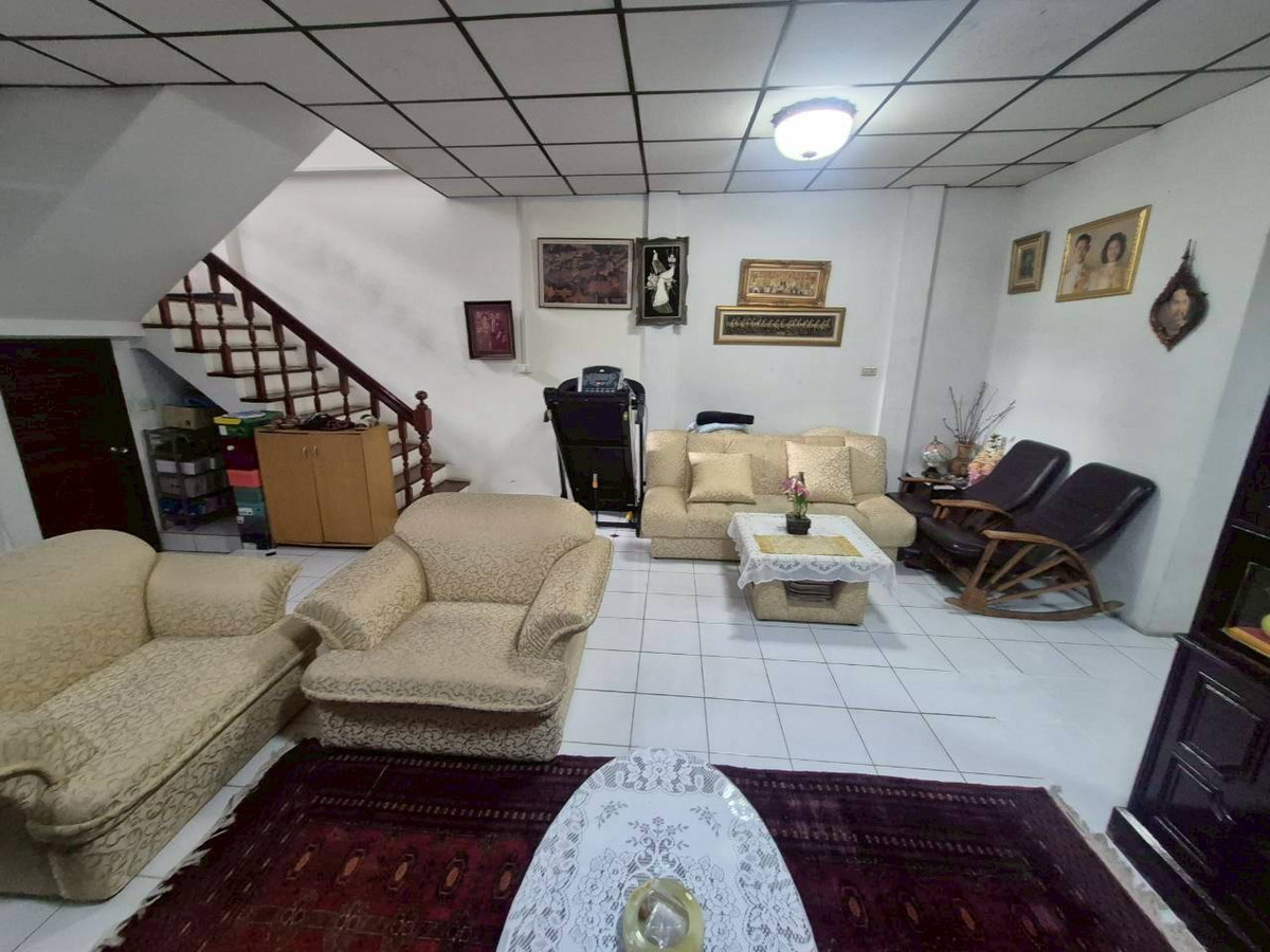 หมู่บ้านศิขริน / 5 ห้องนอน (ขาย), Sikharin Village / 5 Bedrooms (FOR SALE) JANE012