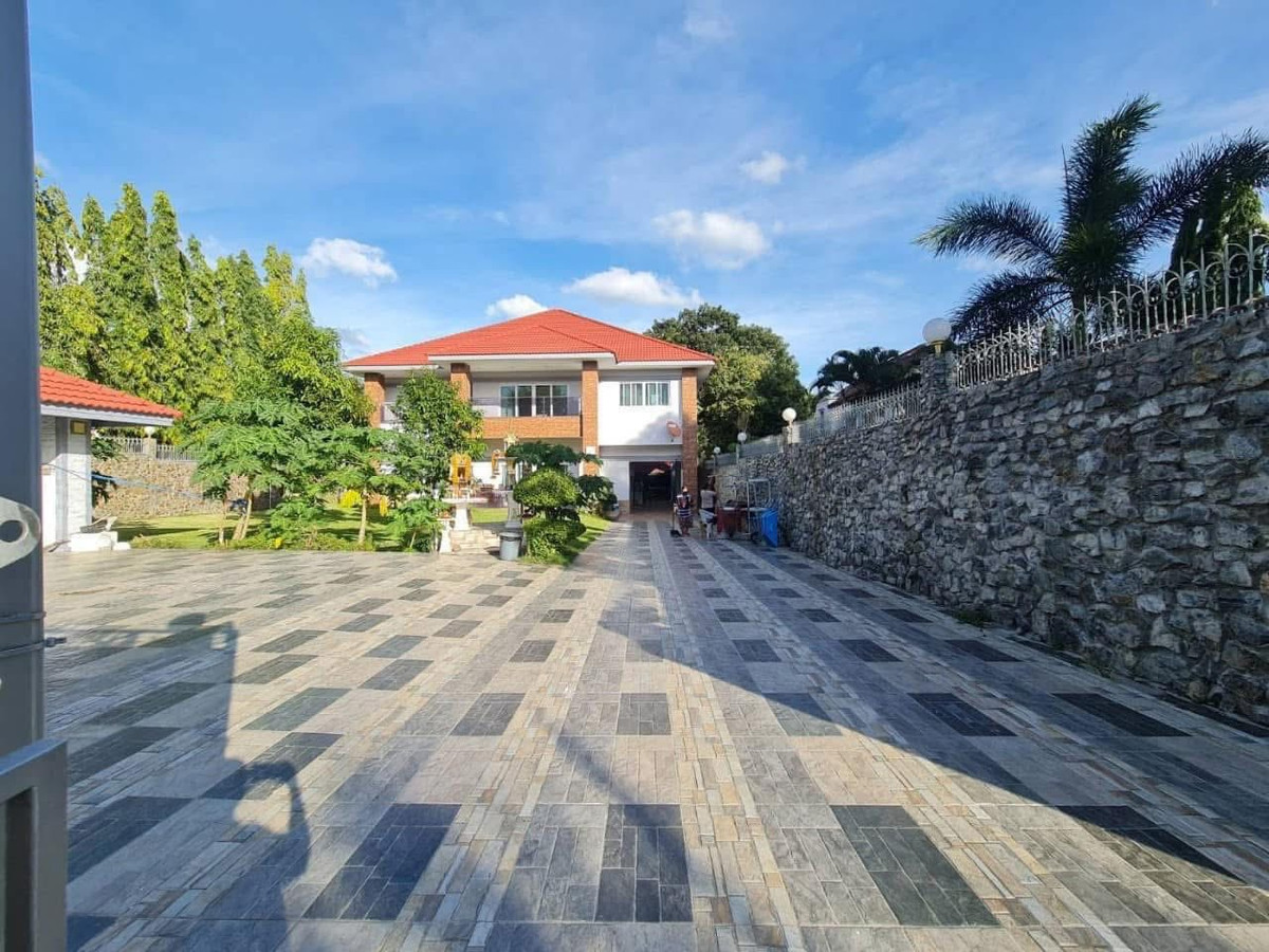 บ้านพร้อมที่ดิน แกรนด์ วัลเลย์ พัทยา / 4 ห้องนอน (ขาย), House with land Grand Valley Pattaya / 4 Bedrooms (FOR SALE) BEWN072