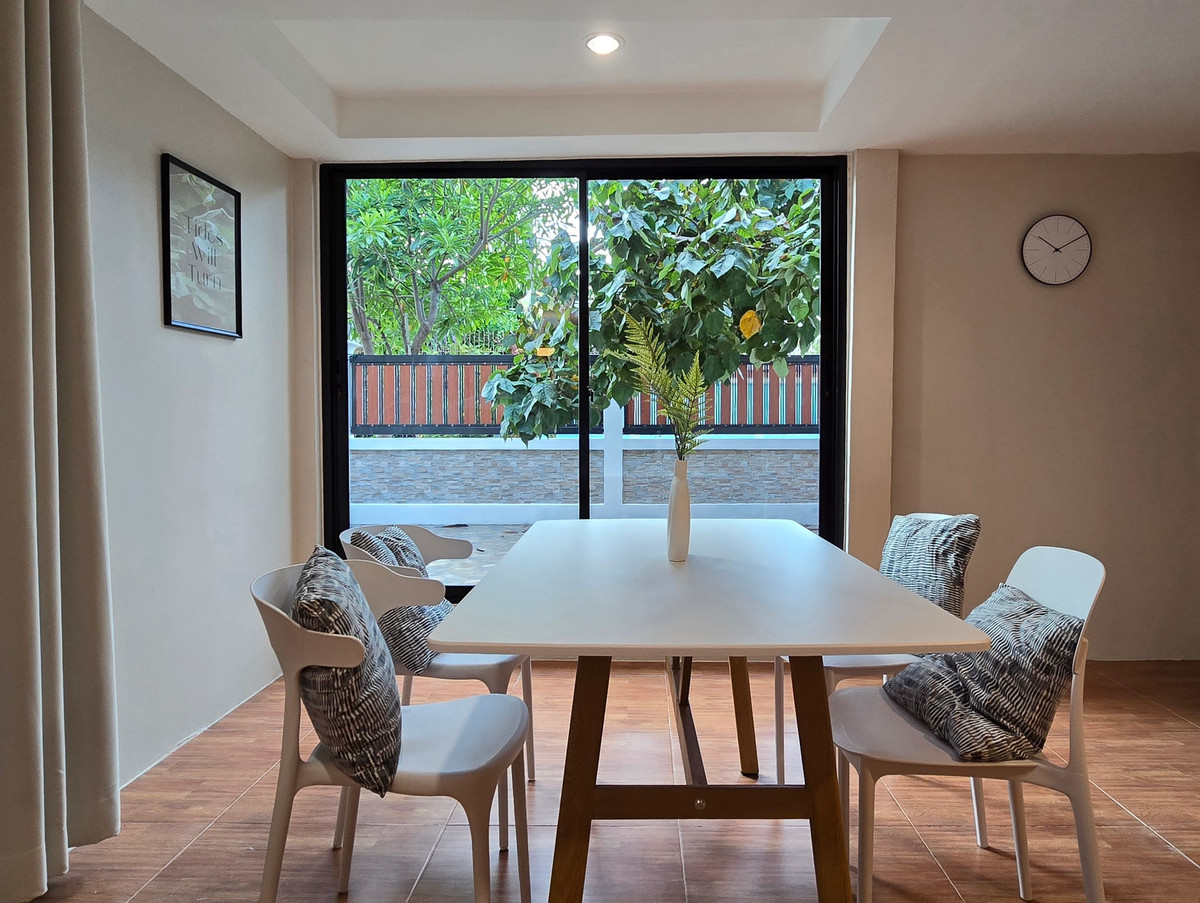 บ้านเดี่ยว ซอยศรีบูรพา 9 / 3 ห้องนอน (เช่า), Detached House Soi Sriburapha 9 / 3 Bedrooms (FOR RENT) FAHS018