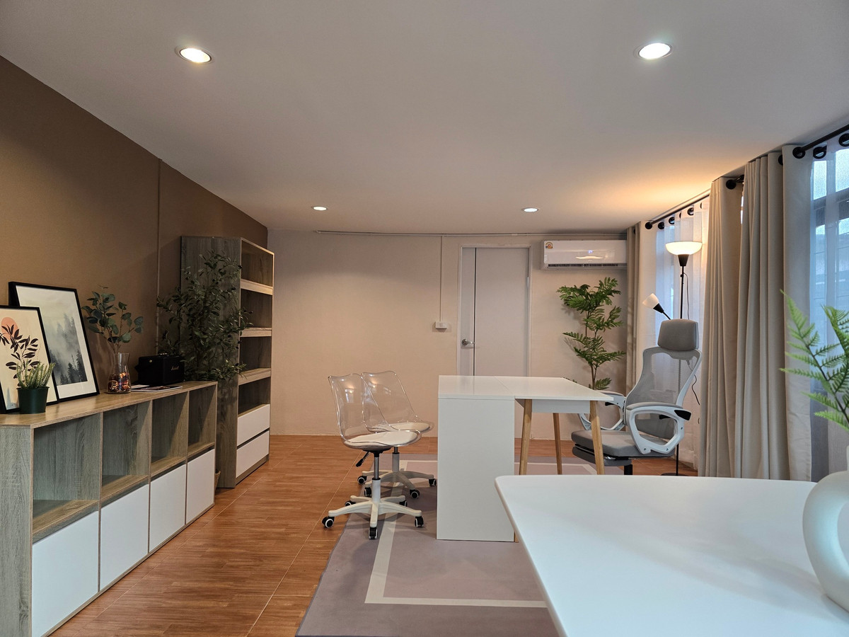 บ้านเดี่ยว ซอยศรีบูรพา 9 / 3 ห้องนอน (เช่า), Detached House Soi Sriburapha 9 / 3 Bedrooms (FOR RENT) FAHS018