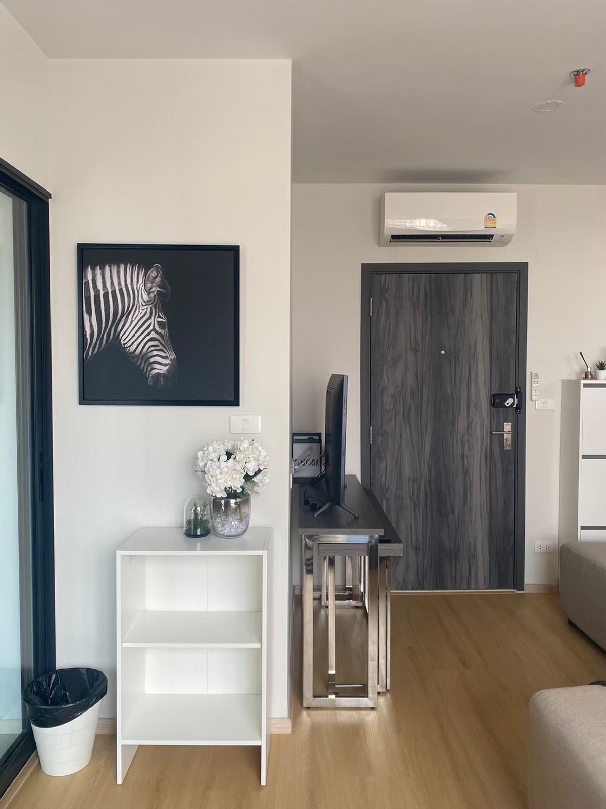 Elio Del Nest / Studio (SALE WITH TENENT), เอลลิโอ เดล เนสท์ / ห้องสตูดิโอ (ขายพร้อมผู้เช่า) BB051