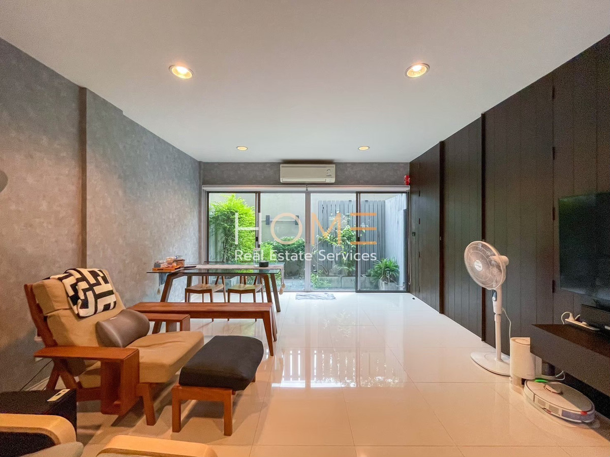 ปล่อยเช่า Fully Furnished  พร้อมอยู่  1 พ.ค. ​69 โนเบิล คิวบ์ พัฒนาการ / 3 ห้องนอน (เช่า), Noble Cube Pattanakarn / 3 Bedrooms (FOR RENT) FON281