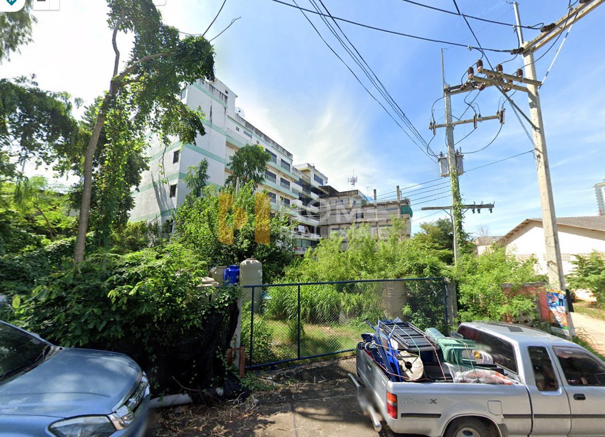 อาคารพาณิชย์ 4 คูหา ศรีราชา ชลบุรี / 6 ชั้น (ขายและเช่า), Commercial building 4 units Sriracha Chonburi / 6 - Storey (SALE & AVAILABLE) YEAN131