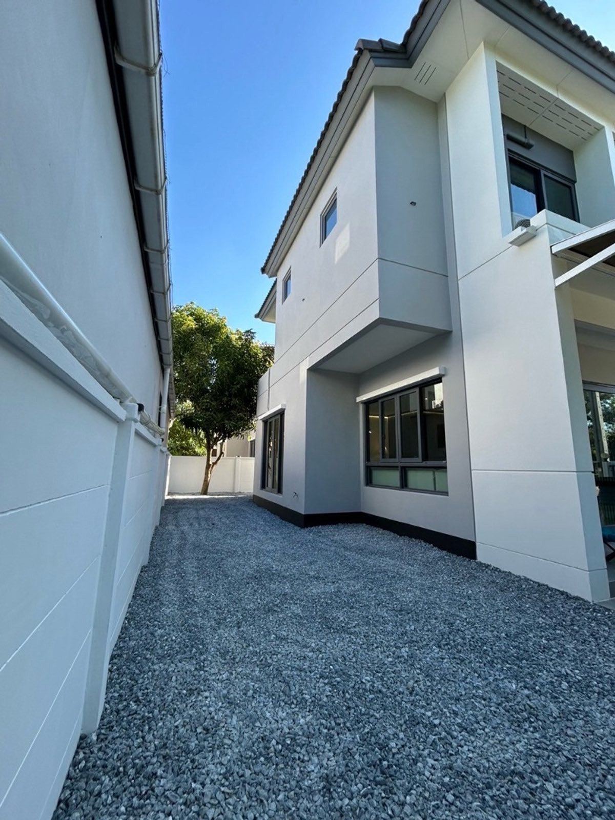 บ้านเดี่ยว เซนโทร ชัยพฤกษ์ - แจ้งวัฒนะ 2 / 4 ห้องนอน (ขาย), Single house Centro Chaiyaphruek - Chaengwattana 2  / 4 Bedrooms (FOR SALE) AOM079