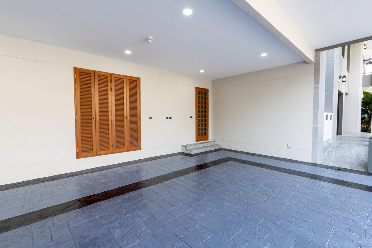 แกรนด์ บางกอก บูเลอวาร์ด ศรีนครินทร์ / 5 ห้องนอน (ขาย), Grand Bangkok Boulevard Srinakarin / 5 Bedrooms (FOR SALE) FON283