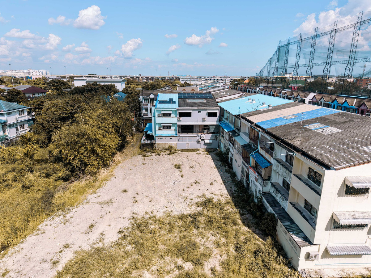 ที่ดินรามอินทรา 40 แยก 6 / (ขาย), Land Ramintra 40 Intersection 6 / (FOR SALE) FAHS025