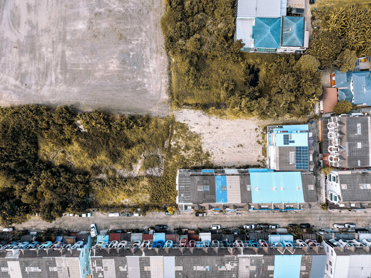 ที่ดินรามอินทรา 40 แยก 6 / (ขาย), Land Ramintra 40 Intersection 6 / (FOR SALE) FAHS025