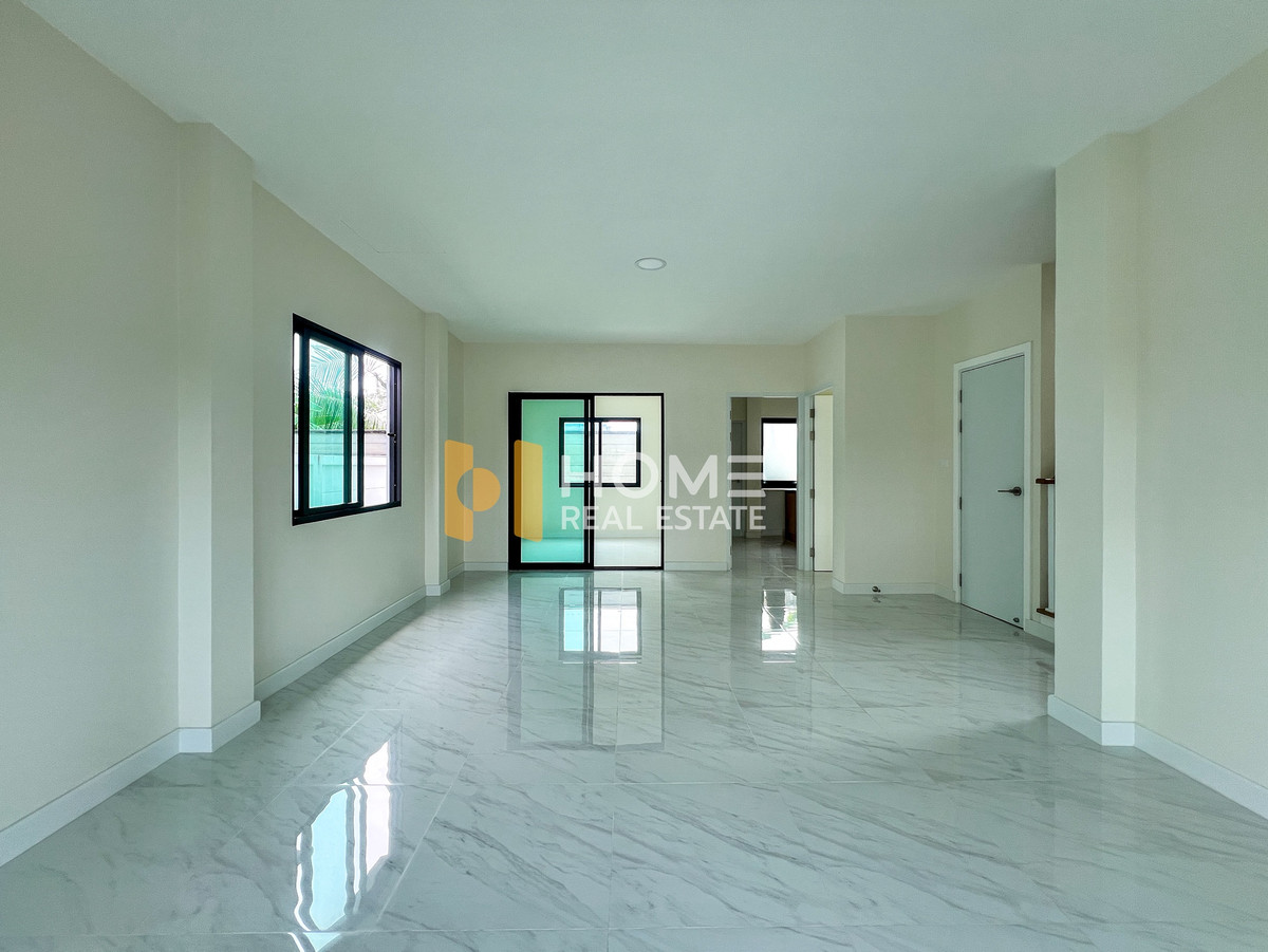 แมกซิม กรีน วิลเลจ ร่มเกล้า - สุวรรณภูมิ / 4 ห้องนอน (ขาย), Maxim Green Village Romklao - Suvarnabhumi / 4 Bedrooms (FOR SALE) BZD132