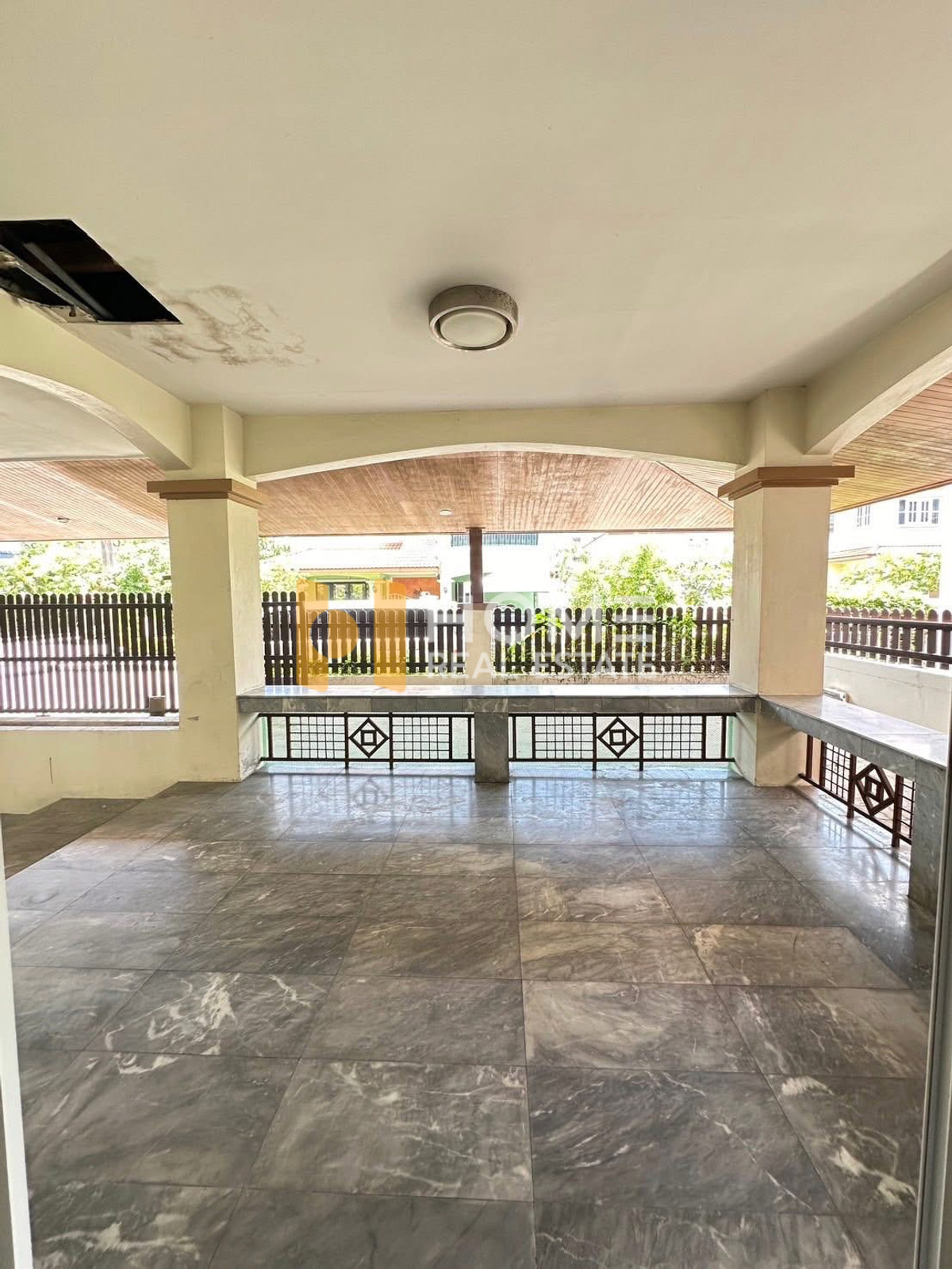 บ้านเดี่ยว อัมพรเพลส ศรีราชา  / 4 ห้องนอน (ขาย), House for Sale in Amporn Place, Sriracha / 4 Bedrooms (FOR SALE) YEAN138