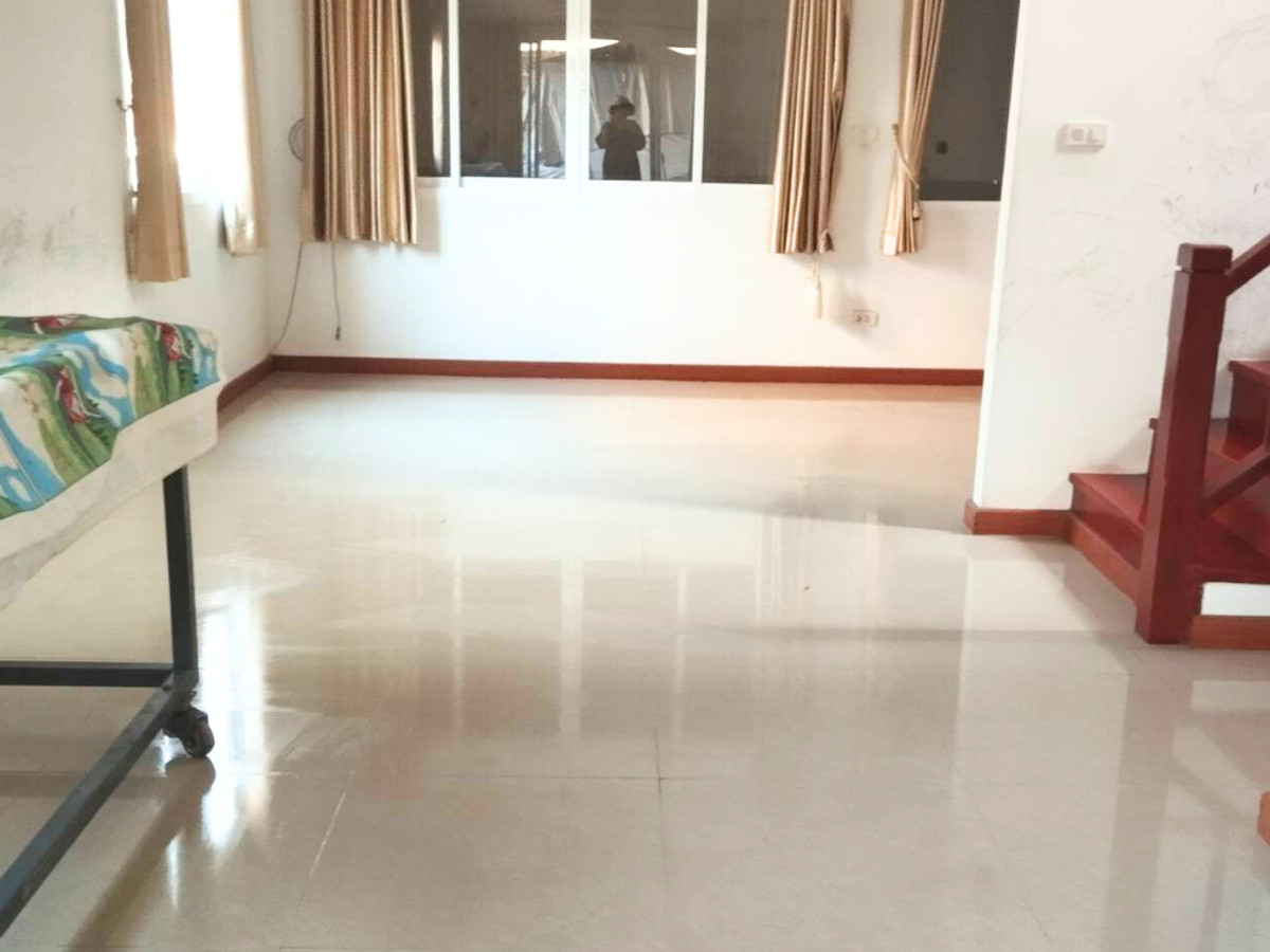 ฟลอร่า วิลล์ พาร์ค ซิตี้ สุวินทวงศ์ / 3 ห้องนอน (ขาย), Flora Ville Park City Suwinthawong / 3 Bedrooms (FOR SALE) FAHS006