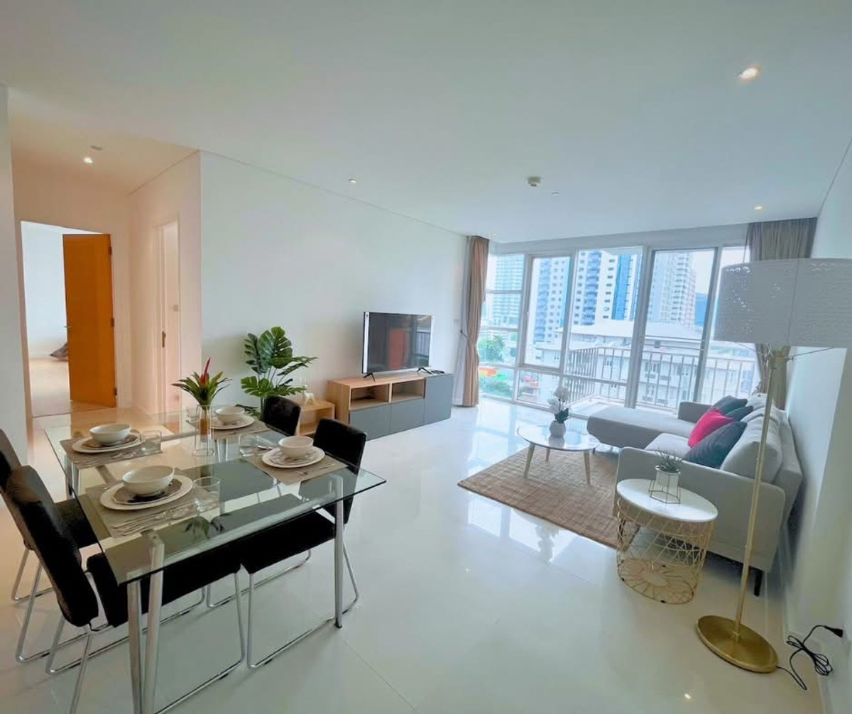 Fullerton Sukhumvit / 2 Bedrooms (SALE WITH TENENT), ฟูลเลอตัน สุขุมวิท / 2 ห้องนอน (ขายพร้อมผู้เช่า) NONT103