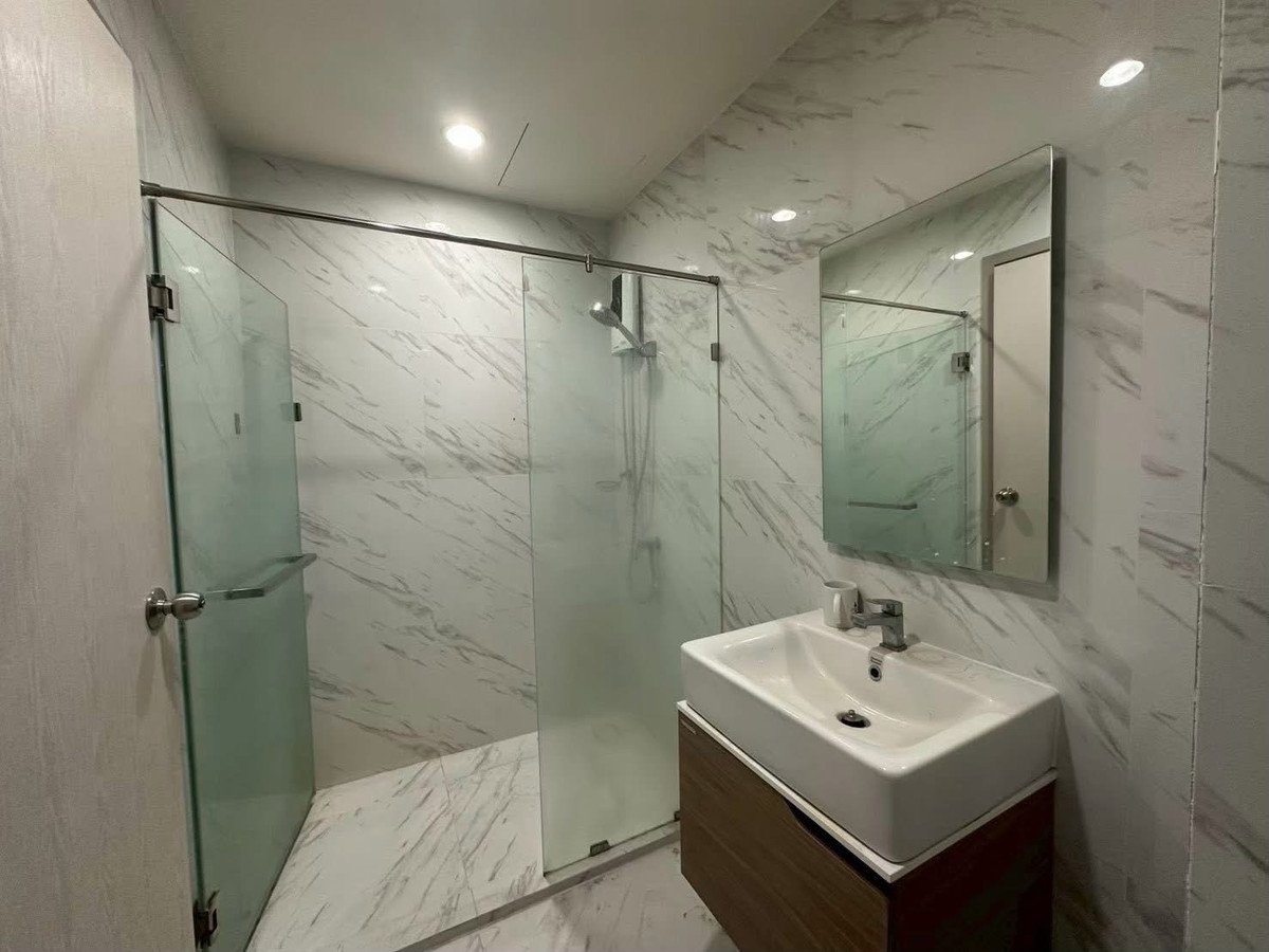 IDEO Mobi Sukhumvit Eastpoint / 1 Bedroom (SALE WITH TENENT), ไอดิโอ โมบิ สุขุมวิท อีสต์พอยต์ / 1 ห้องนอน (ขายพร้อมผู้เช่า) NONT105