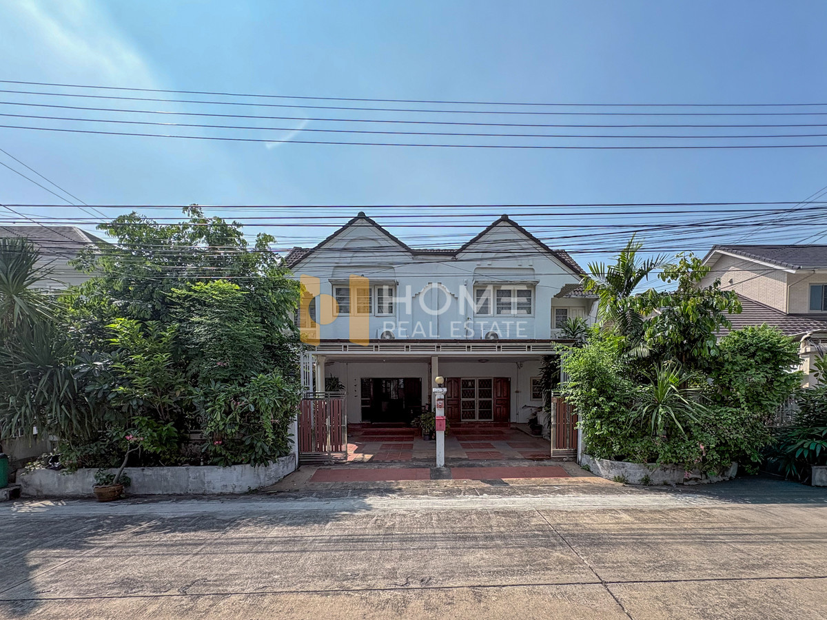 บ้านแฝด เสนานิคม 1 ซอย 8 แยก 5 / 5 ห้องนอน (ขาย), Semi - Detached House Senanikom 1 Soi 8 Intersection 5 / 5 Bedrooms (FOR SALE) TPM342