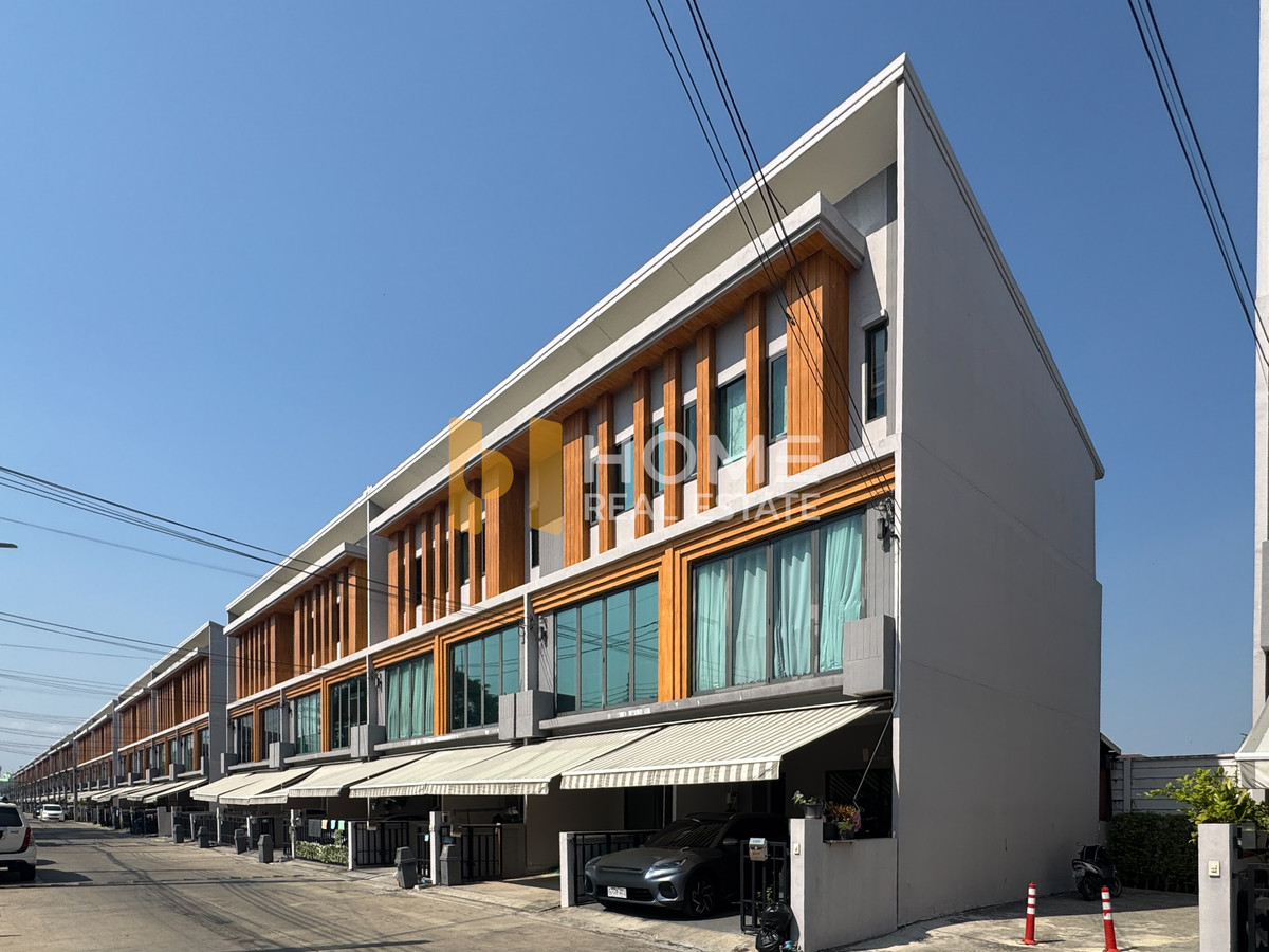 ไอเจ้นท์ พรีเมี่ยม ทาวน์โฮม พัฒนาการ/ 3 ห้องนอน (ขาย), Eigen Premium Townhome Phatthanakan / 3 Bedrooms (FOR SALE) FON286