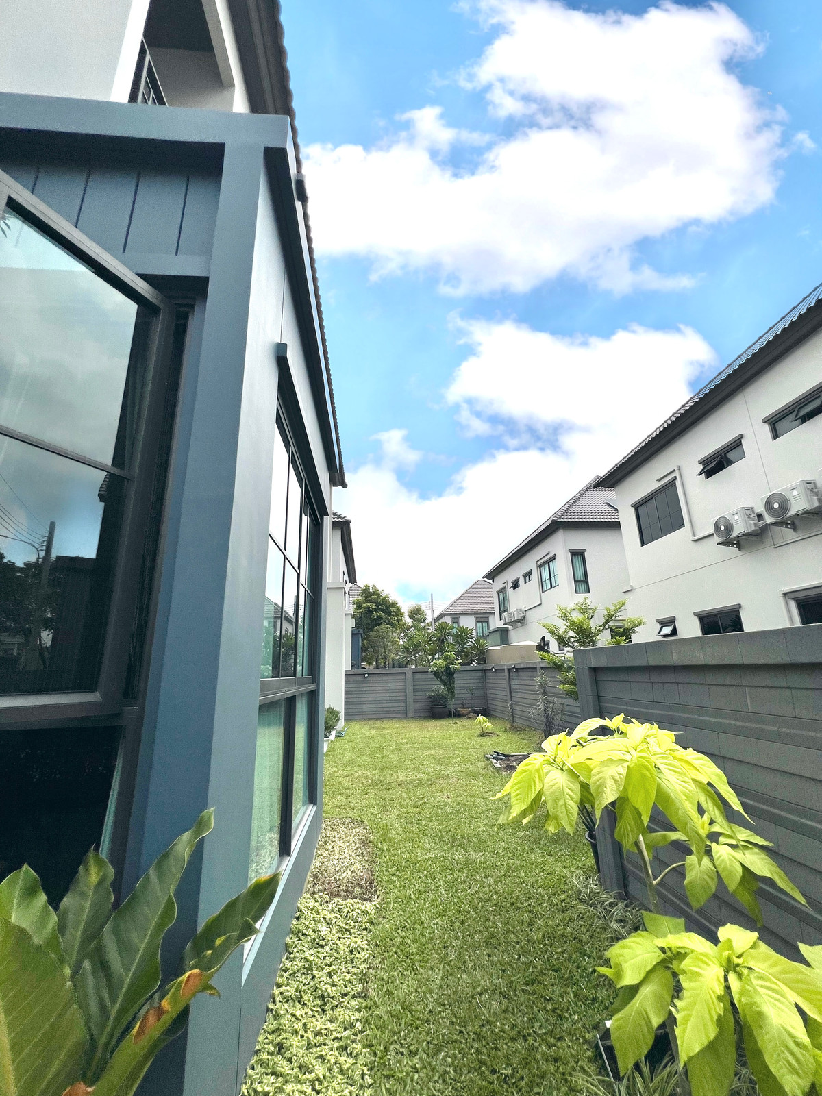 สราญสิริ ราชพฤกษ์ - 345 / 4 ห้องนอน (ขาย), Saransiri Ratchaphruek - 345 / 4 Bedrooms (FOR SALE) BNS001